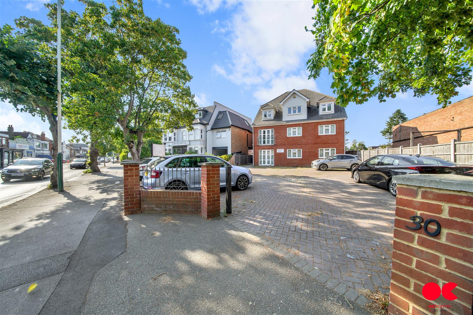 1 bed flat for sale in Mawney Road, Romford  - Property Image 6