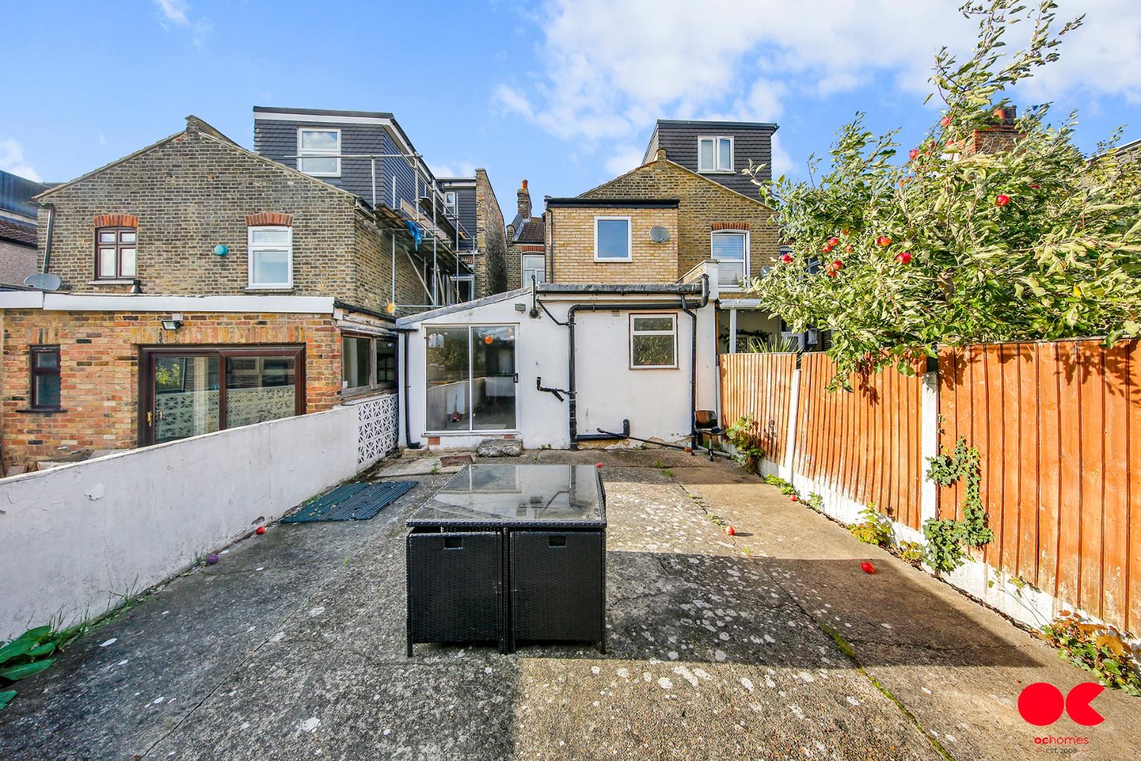 3 bed end of terrace house for sale in Chesterfield Road, Leyton  - Property Image 30