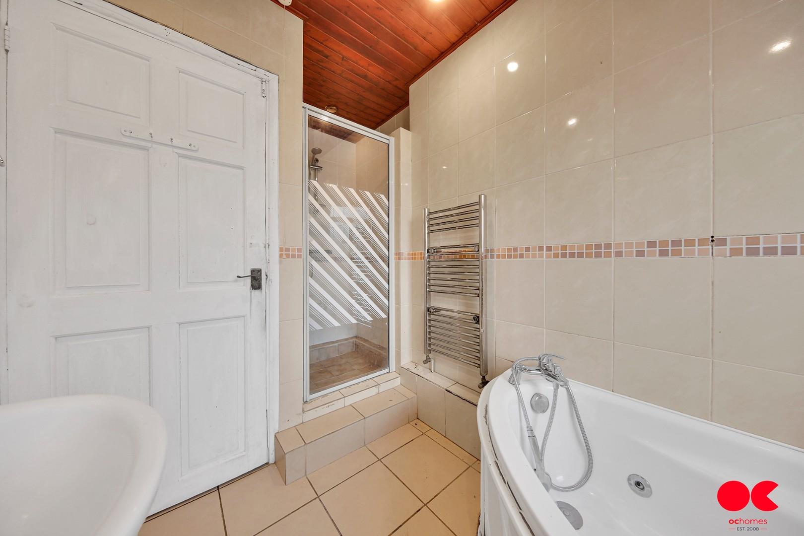3 bed end of terrace house for sale in Chesterfield Road, Leyton  - Property Image 29
