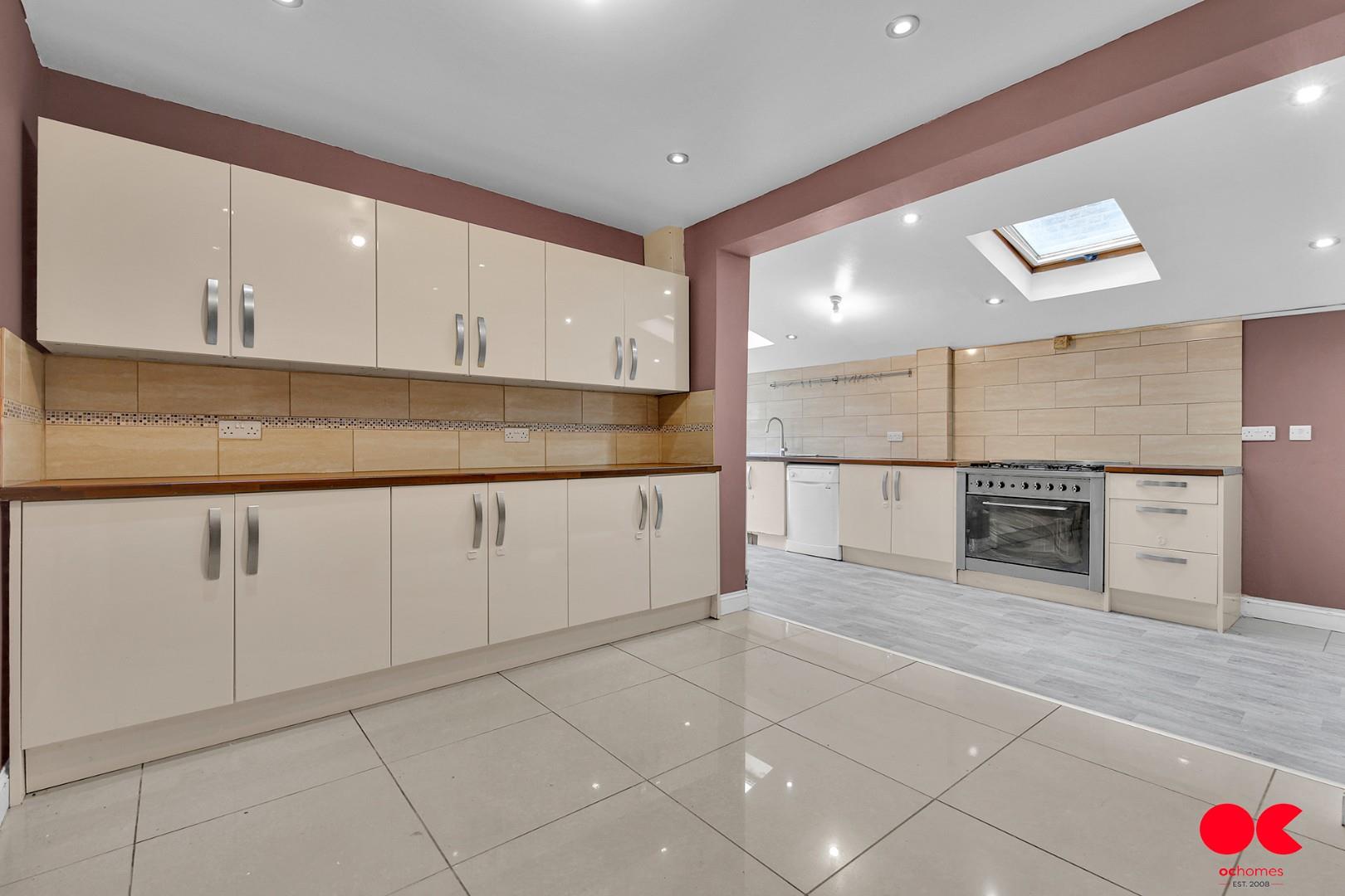 3 bed end of terrace house for sale in Chesterfield Road, Leyton  - Property Image 10