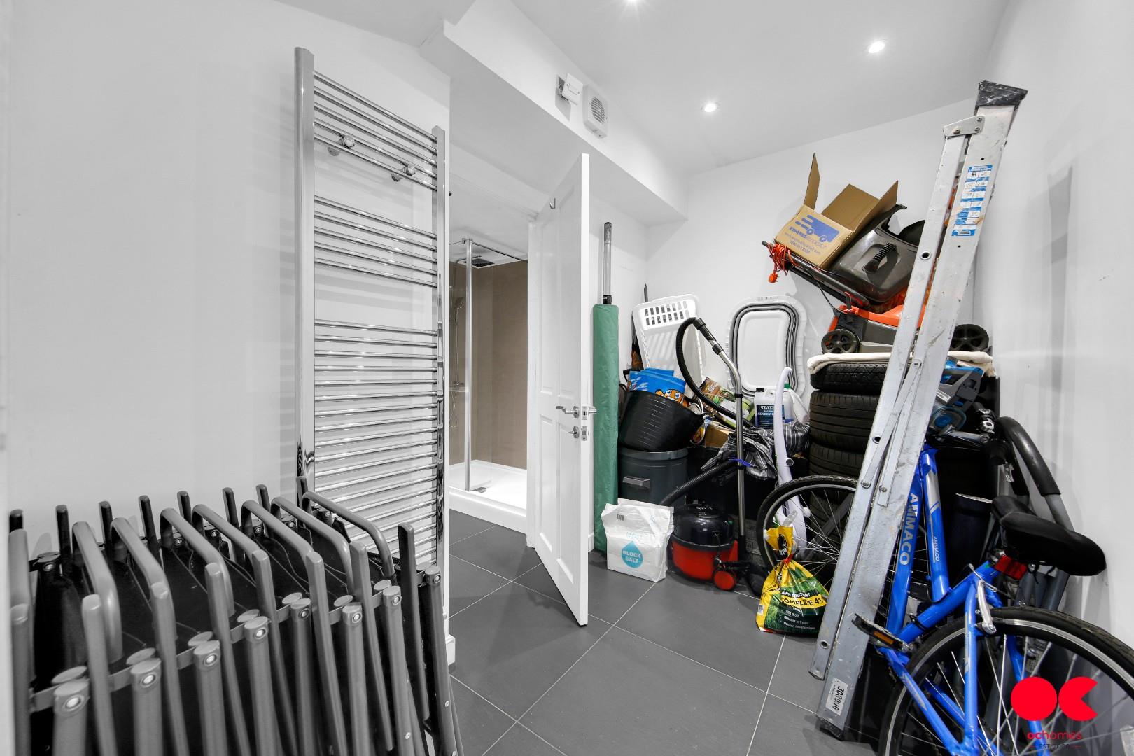 3 bed end of terrace house for sale in Amesbury Road, Dagenham  - Property Image 24