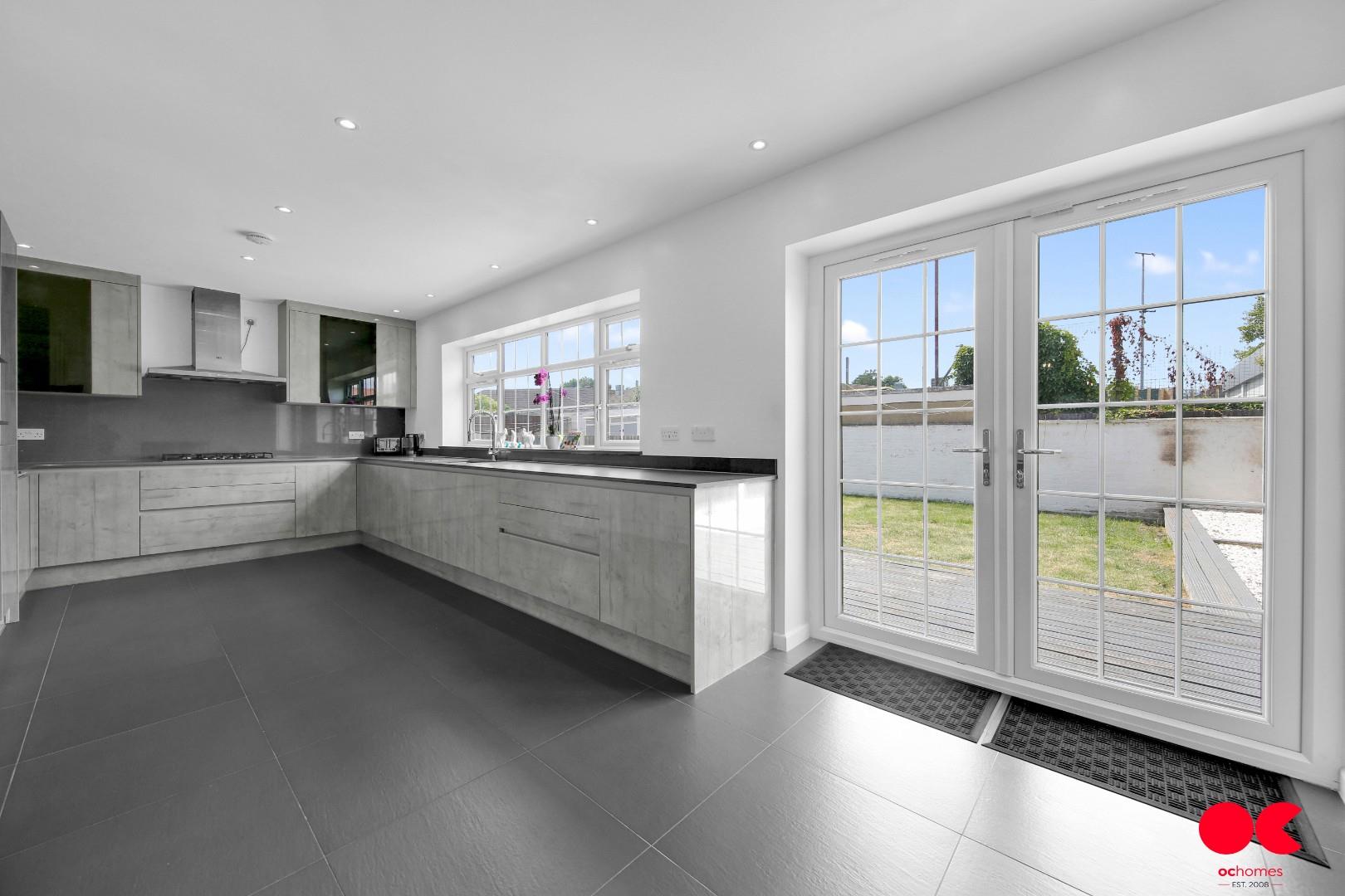 3 bed end of terrace house for sale in Amesbury Road, Dagenham  - Property Image 19