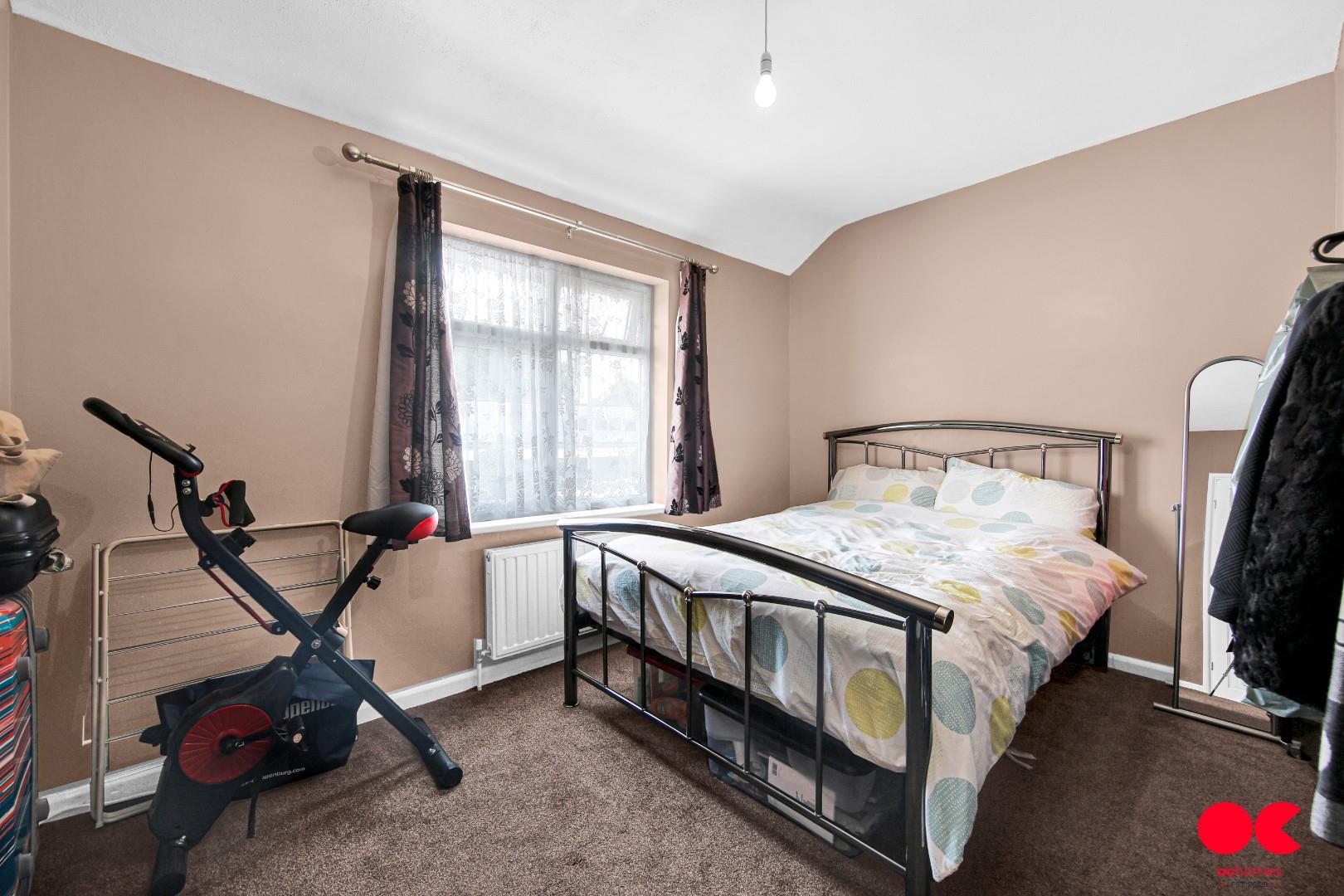 3 bed end of terrace house for sale in Amesbury Road, Dagenham  - Property Image 8