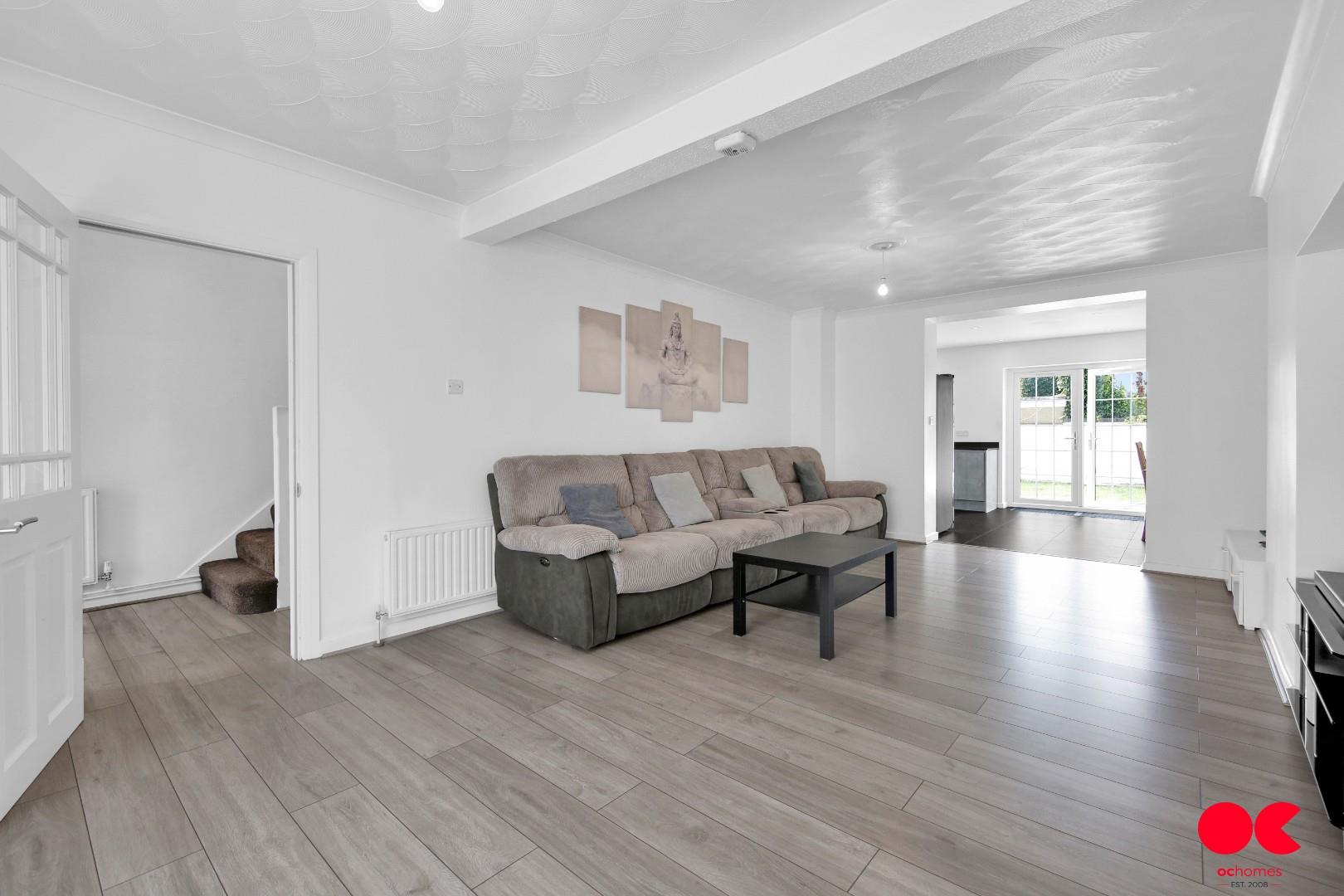 3 bed end of terrace house for sale in Amesbury Road, Dagenham  - Property Image 11