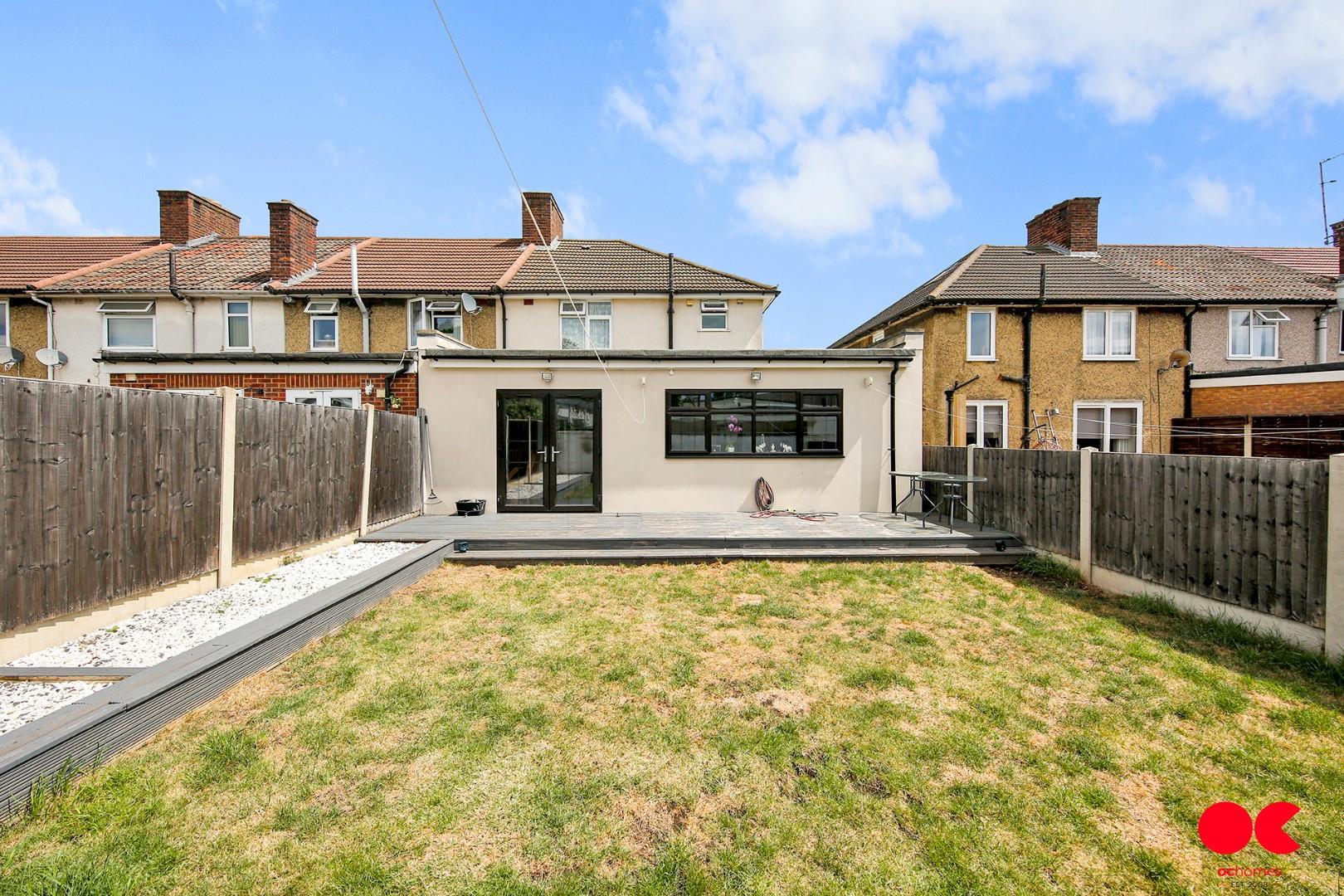 3 bed end of terrace house for sale in Amesbury Road, Dagenham  - Property Image 27