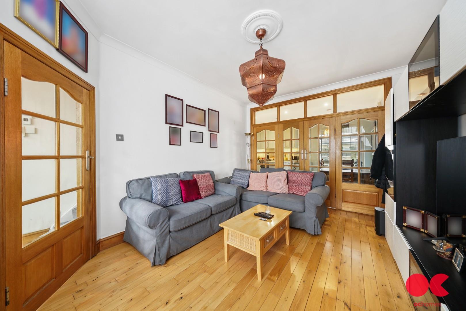 4 bed terraced house for sale in Widecombe Gardens, Redbridge  - Property Image 15