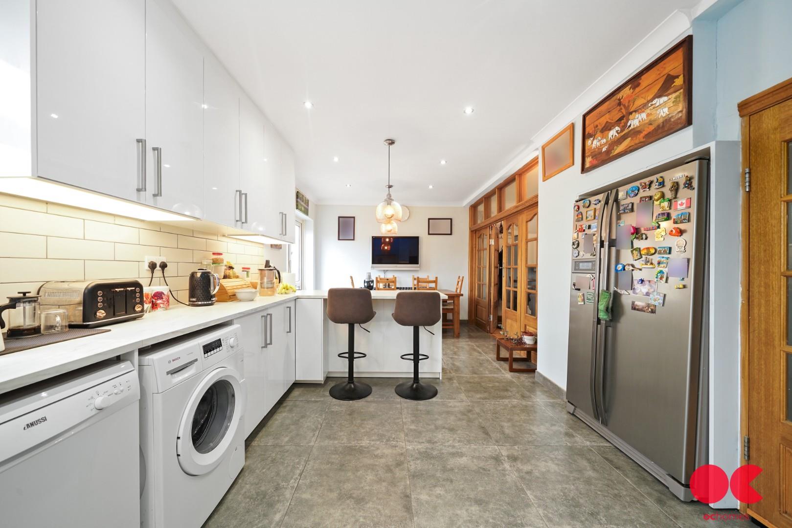 4 bed terraced house for sale in Widecombe Gardens, Redbridge  - Property Image 10