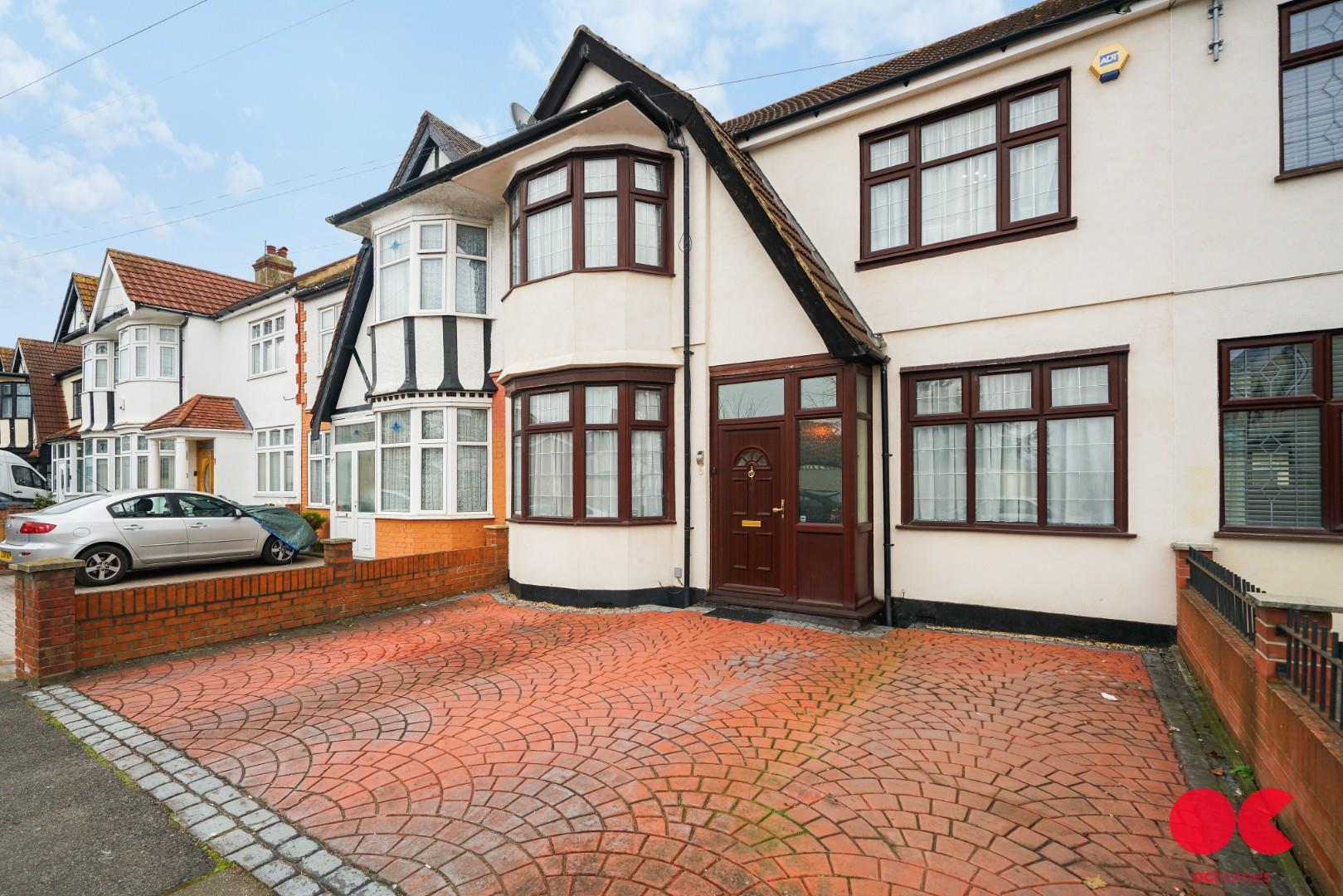 4 bed terraced house for sale in Widecombe Gardens, Redbridge  - Property Image 30