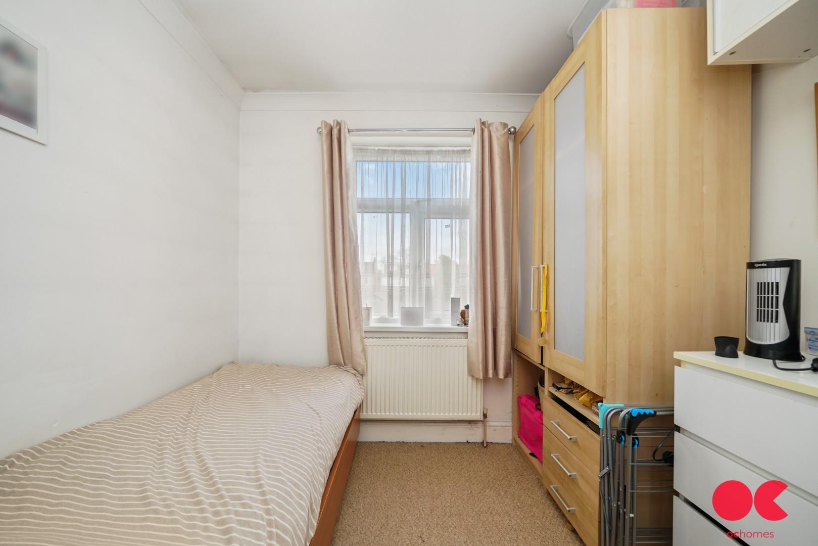 4 bed terraced house for sale in Widecombe Gardens, Redbridge  - Property Image 23