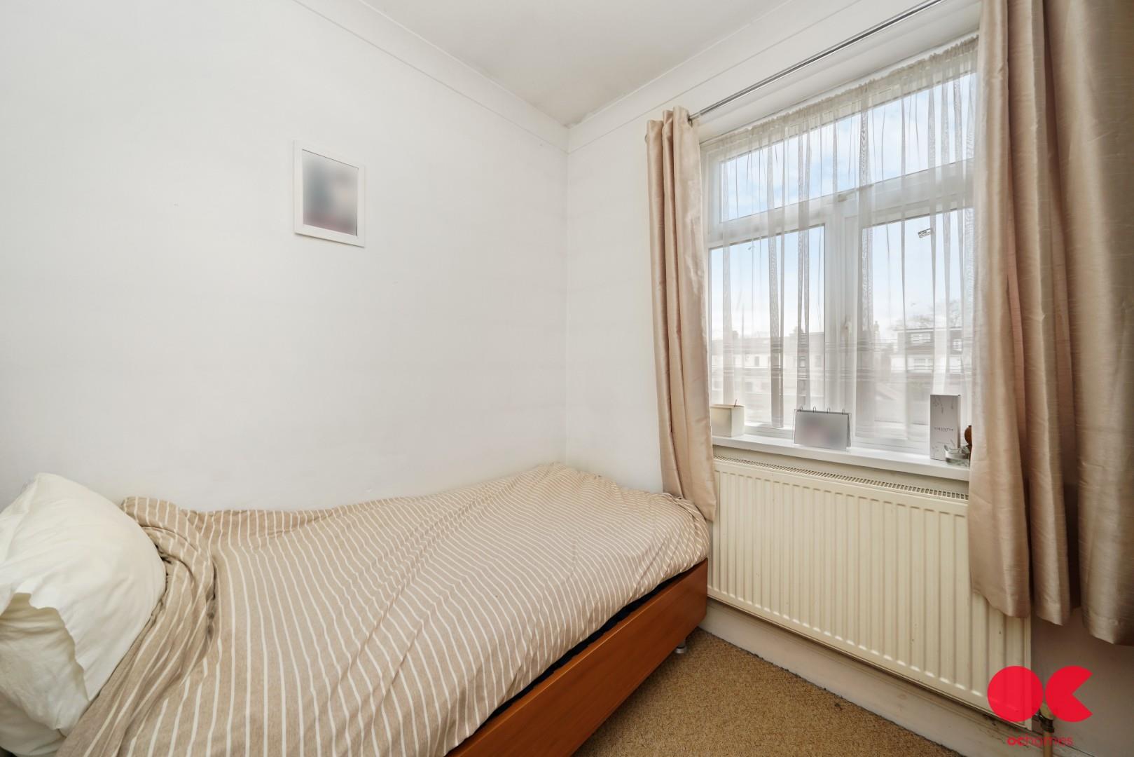 4 bed terraced house for sale in Widecombe Gardens, Redbridge  - Property Image 22