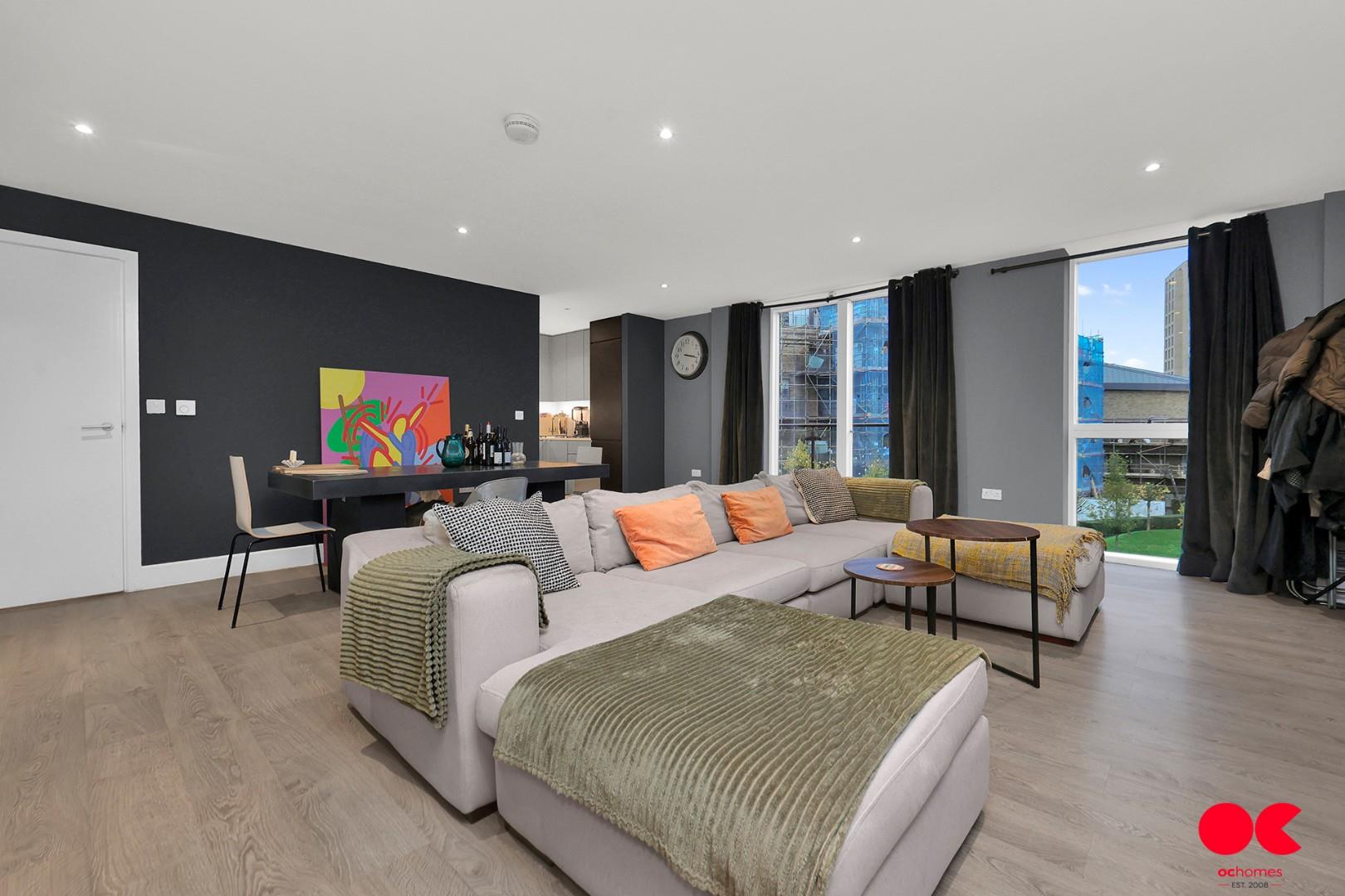 3 bed flat for sale in Ruckholt Road, Leyton - Property Image 1
