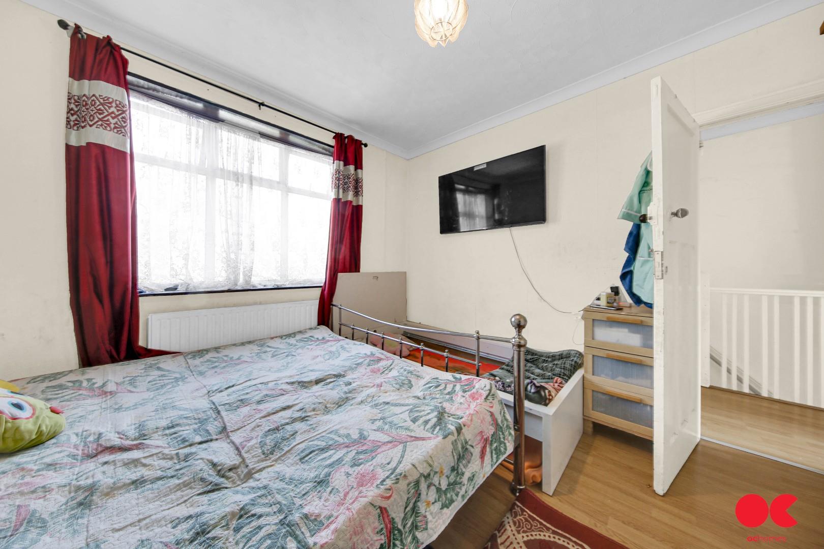 3 bed terraced house for sale in Peterborough Road, Leyton  - Property Image 11