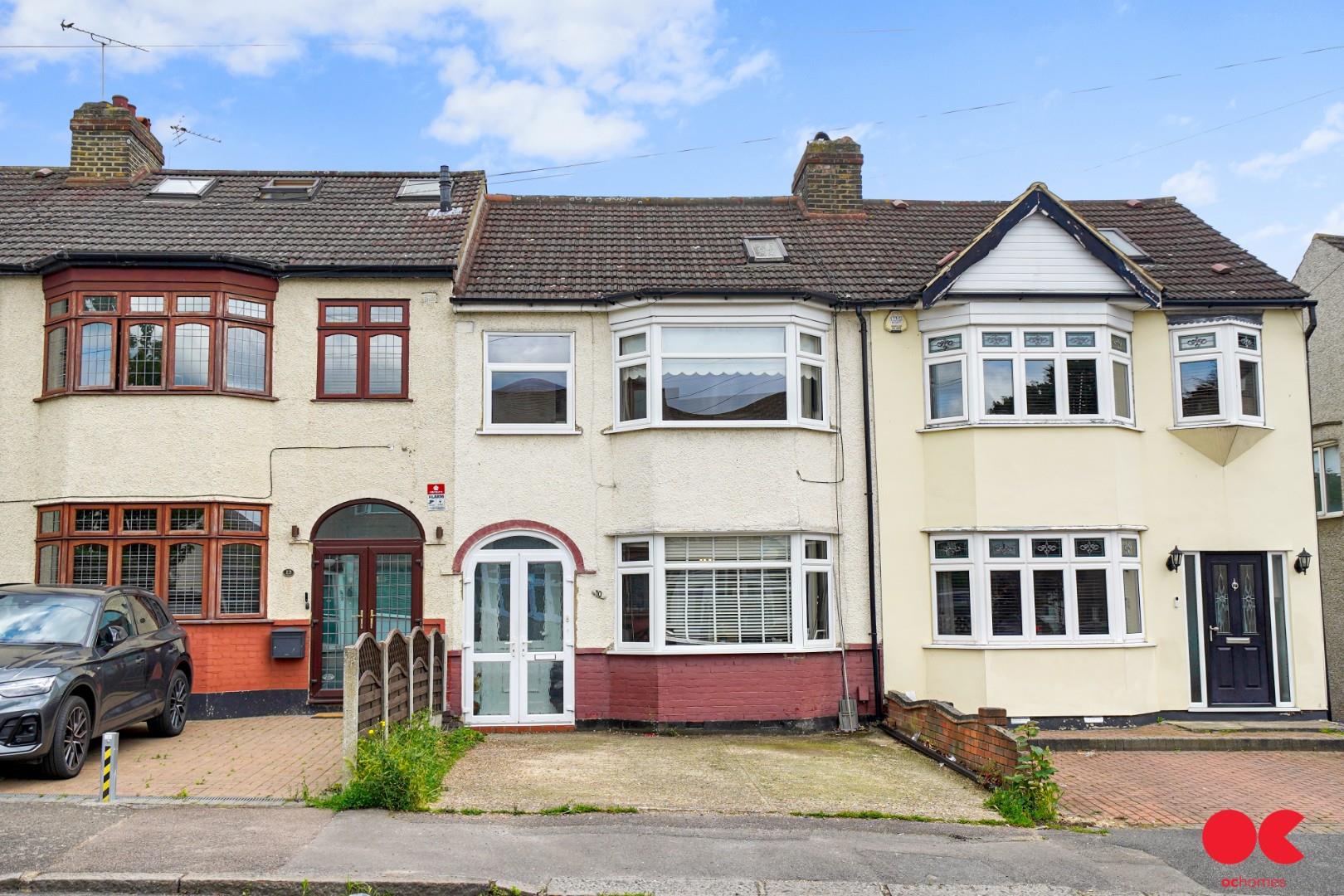 4 bed terraced house for sale in Mendip Road, Hornchurch  - Property Image 2