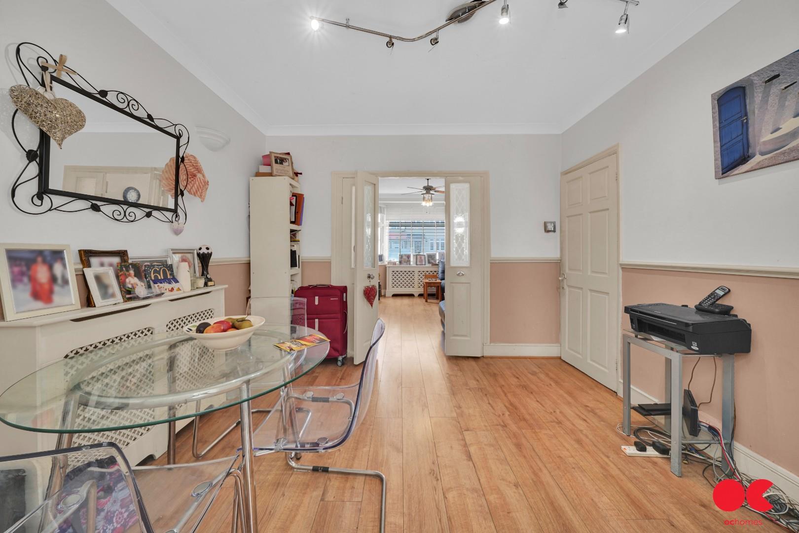 4 bed terraced house for sale in Mendip Road, Hornchurch  - Property Image 7