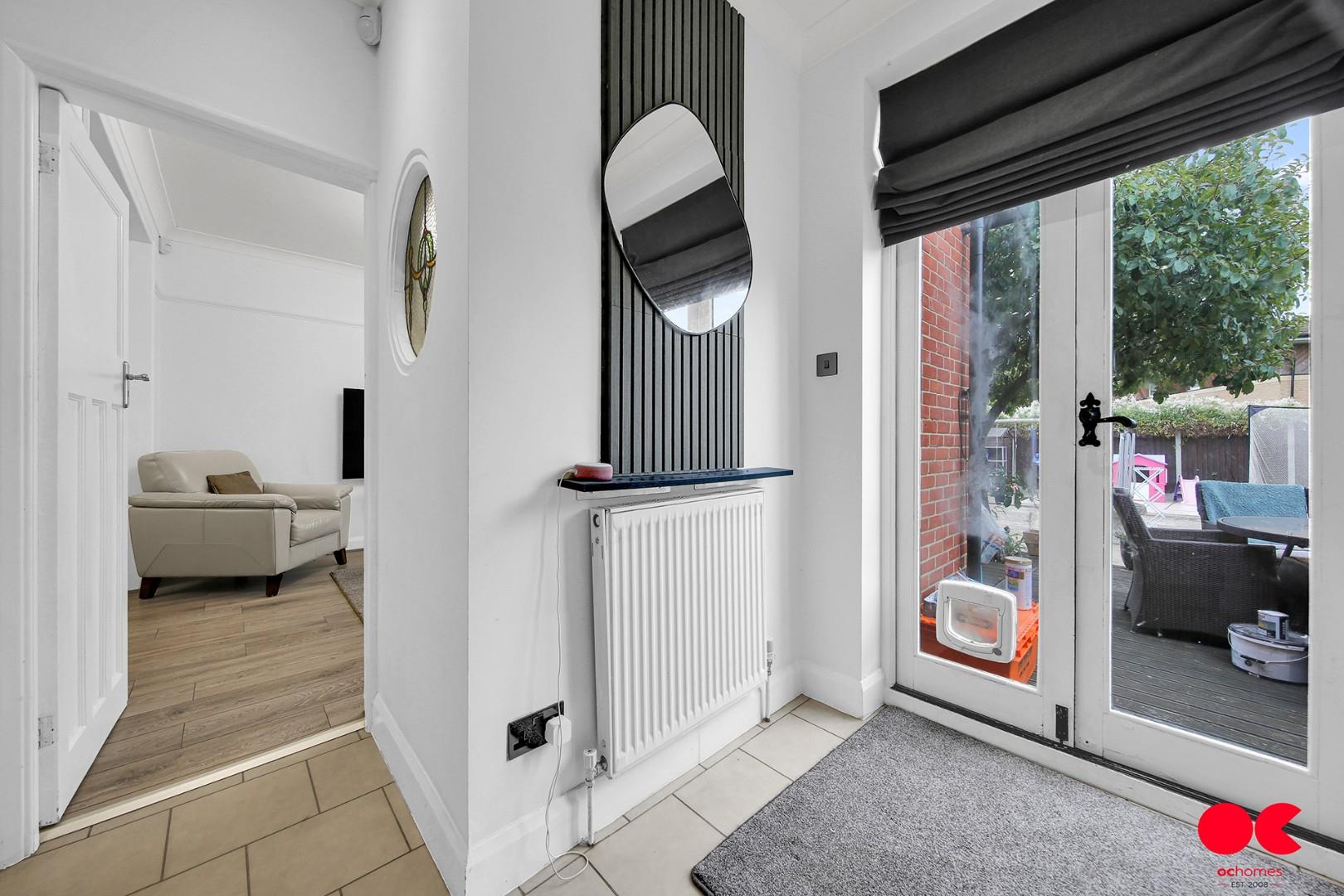 3 bed semi-detached bungalow for sale in Stafford Avenue, Hornchurch  - Property Image 21