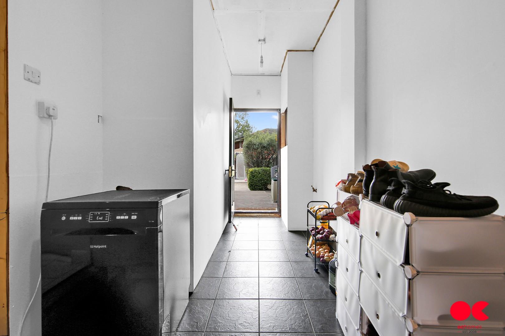 3 bed semi-detached bungalow for sale in Stafford Avenue, Hornchurch  - Property Image 25