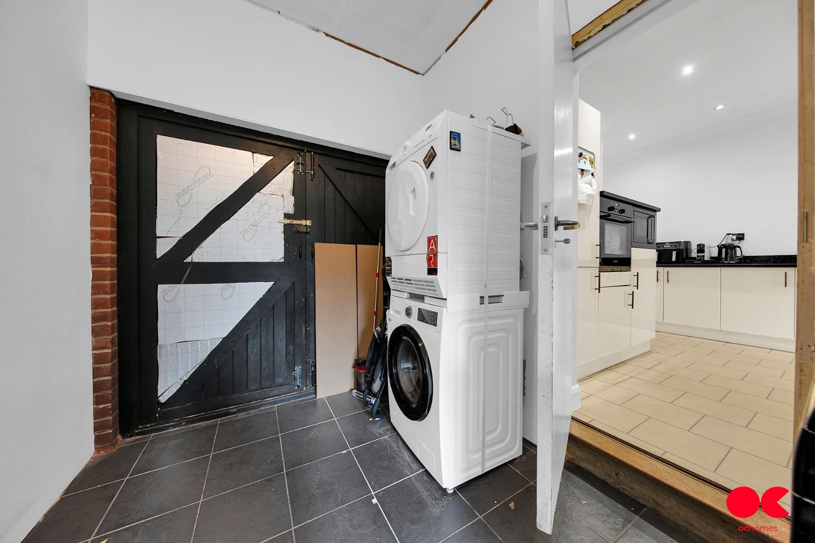 3 bed semi-detached bungalow for sale in Stafford Avenue, Hornchurch  - Property Image 22