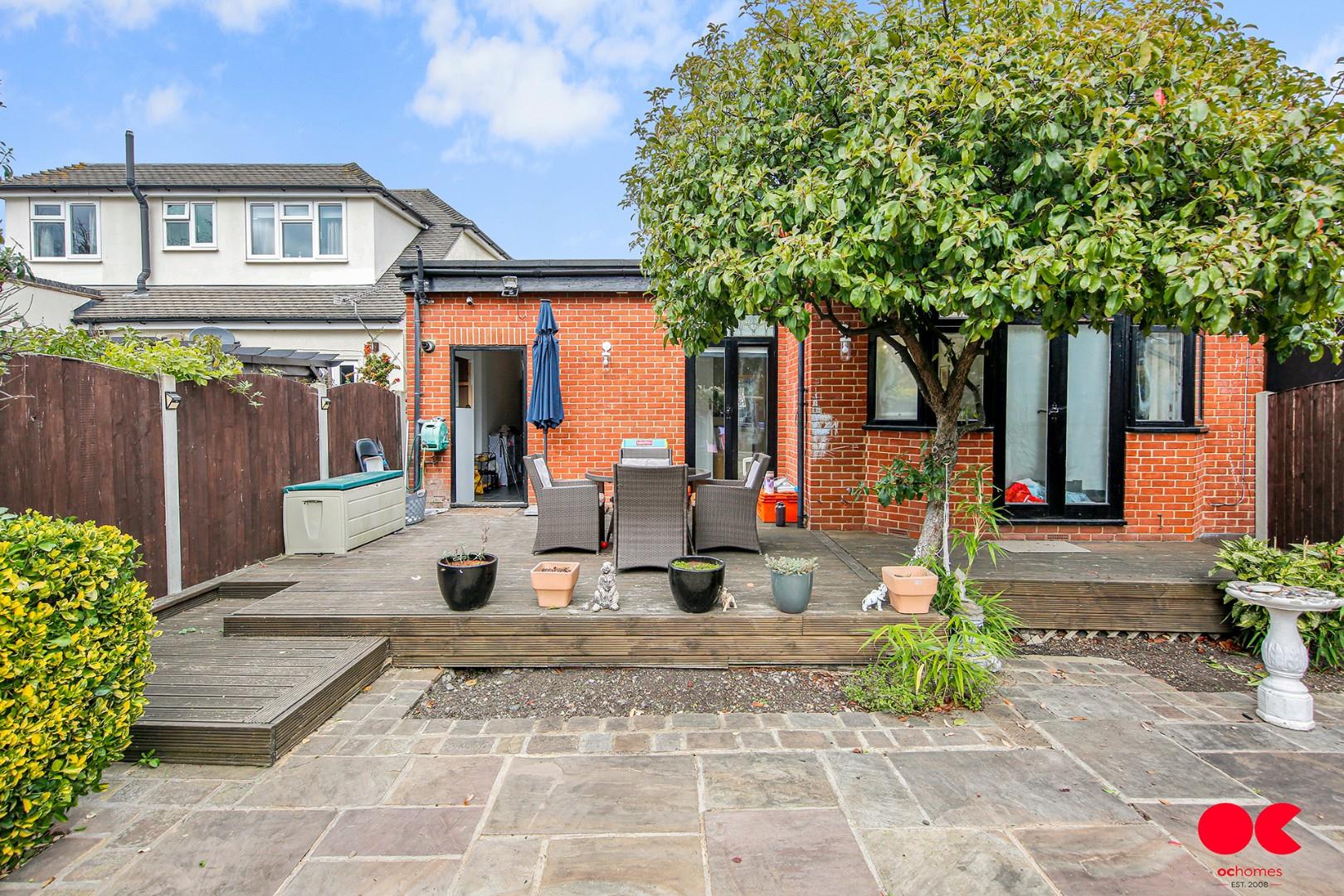 3 bed semi-detached bungalow for sale in Stafford Avenue, Hornchurch  - Property Image 36