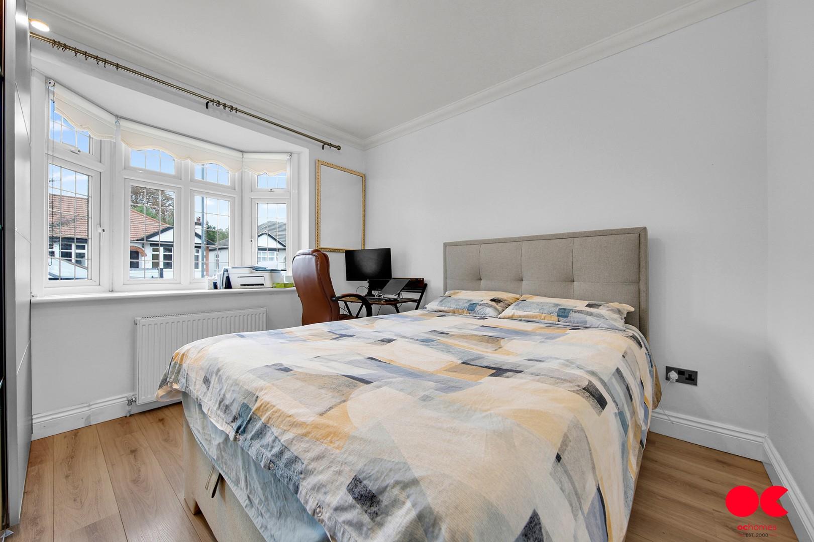 3 bed semi-detached bungalow for sale in Stafford Avenue, Hornchurch  - Property Image 17