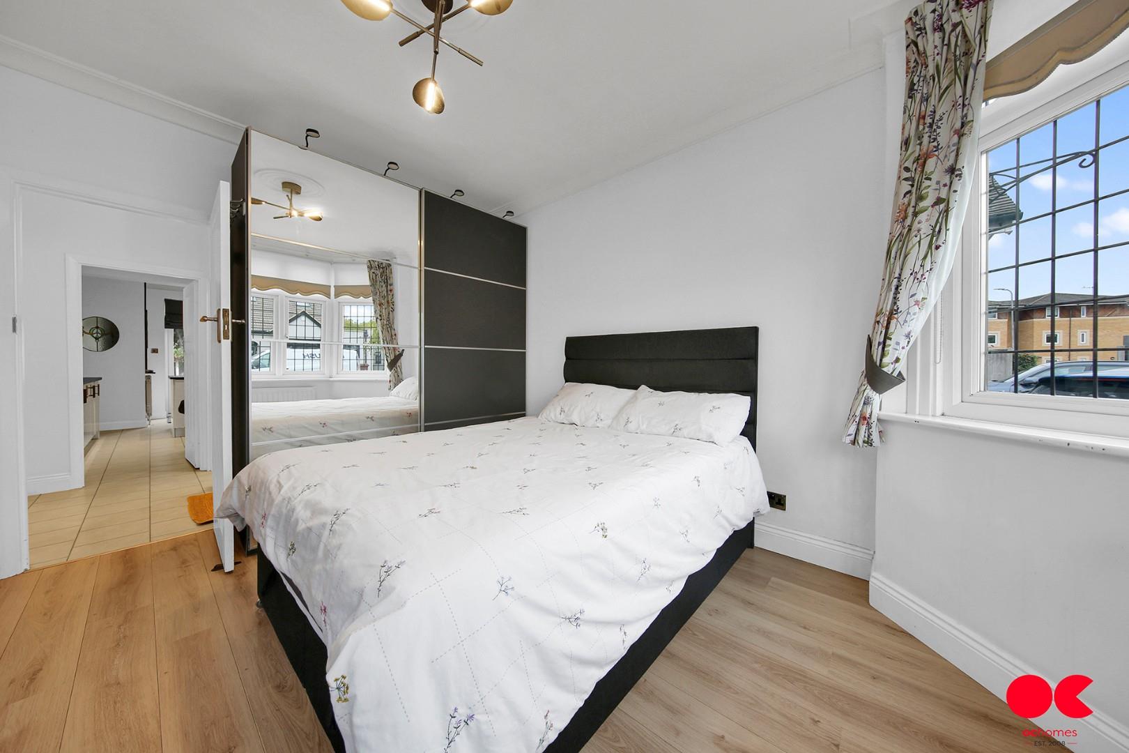 3 bed semi-detached bungalow for sale in Stafford Avenue, Hornchurch  - Property Image 27