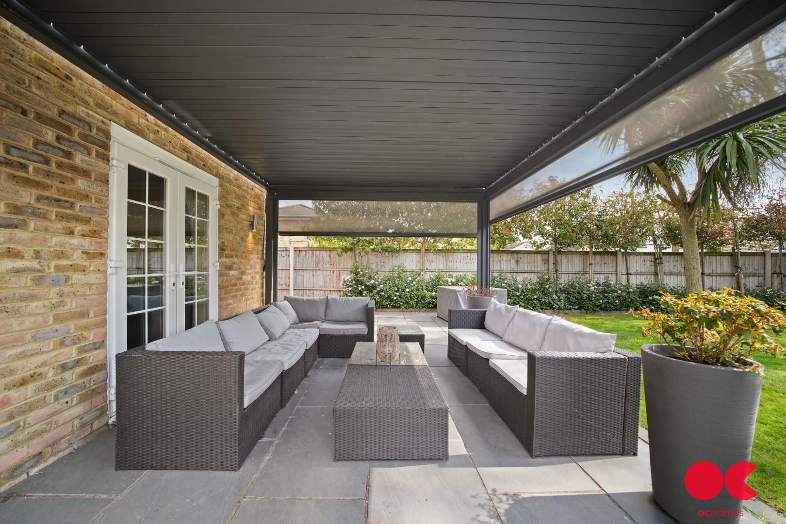 5 bed detached house for sale in Herbert Road, Emerson Park  - Property Image 12