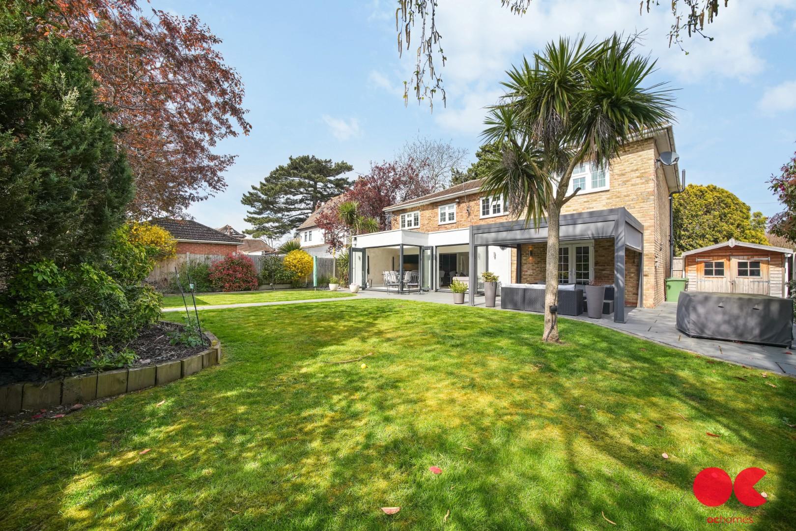 5 bed detached house for sale in Herbert Road, Emerson Park  - Property Image 21