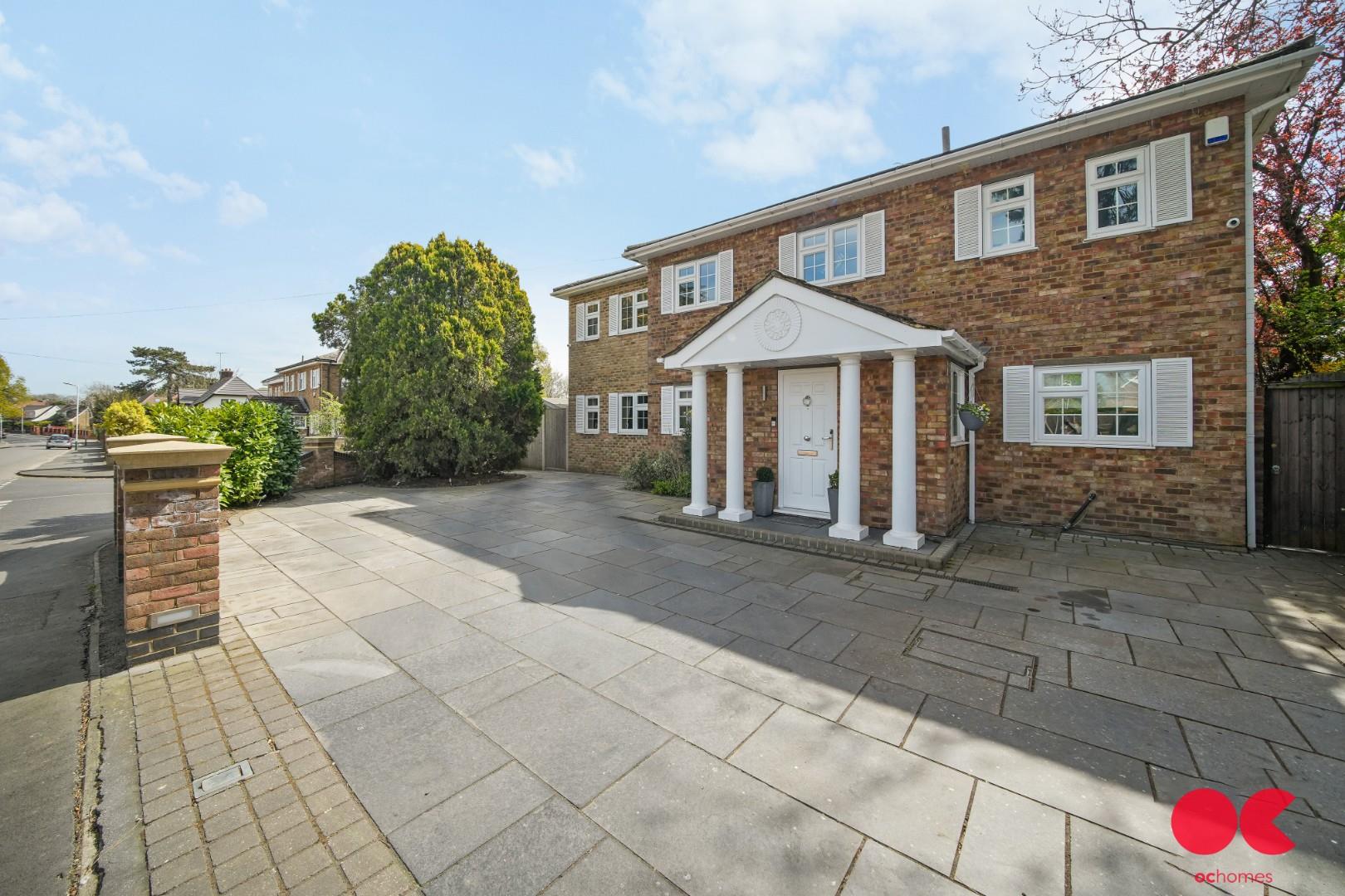 5 bed detached house for sale in Herbert Road, Emerson Park  - Property Image 22