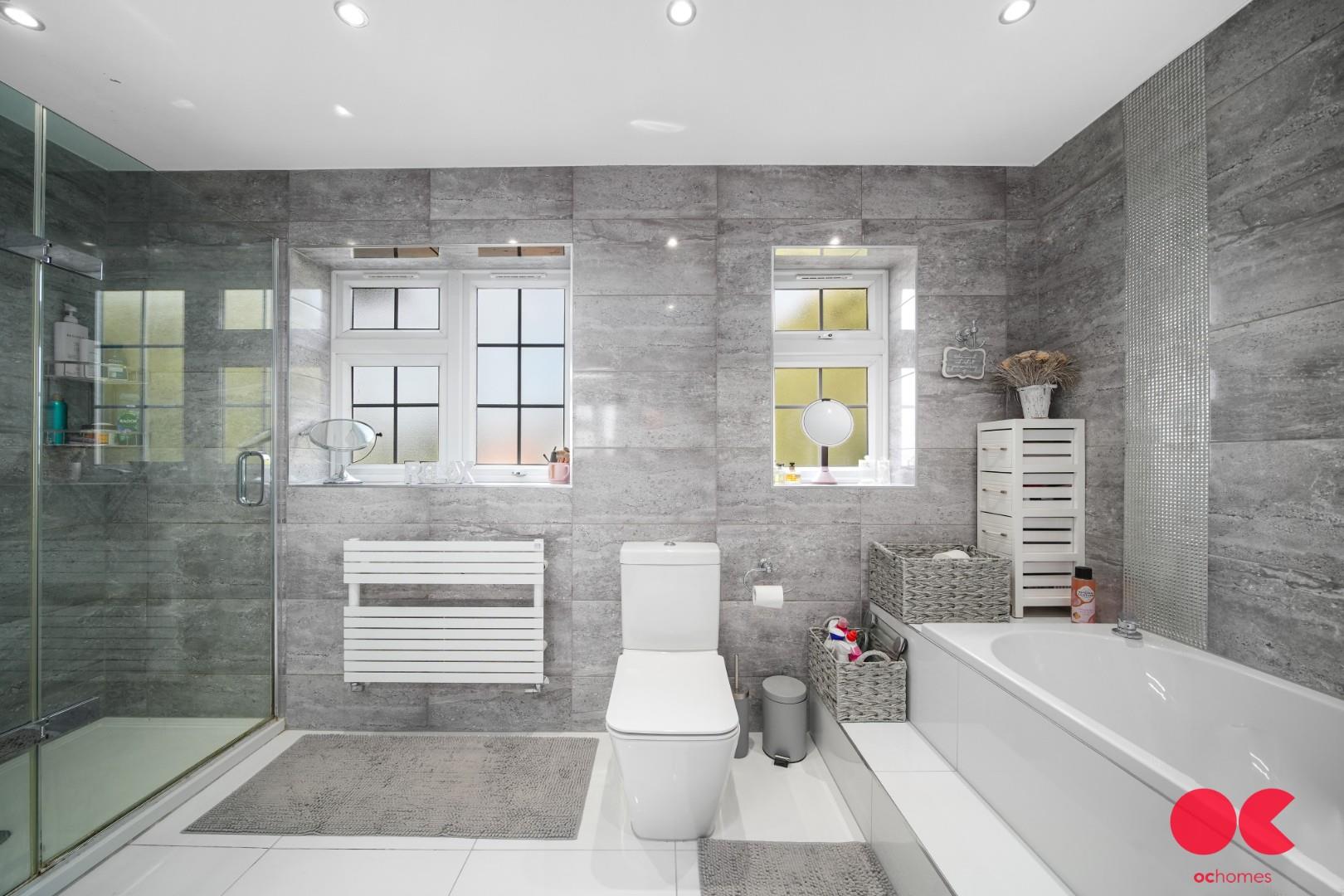 5 bed detached house for sale in Herbert Road, Emerson Park  - Property Image 6