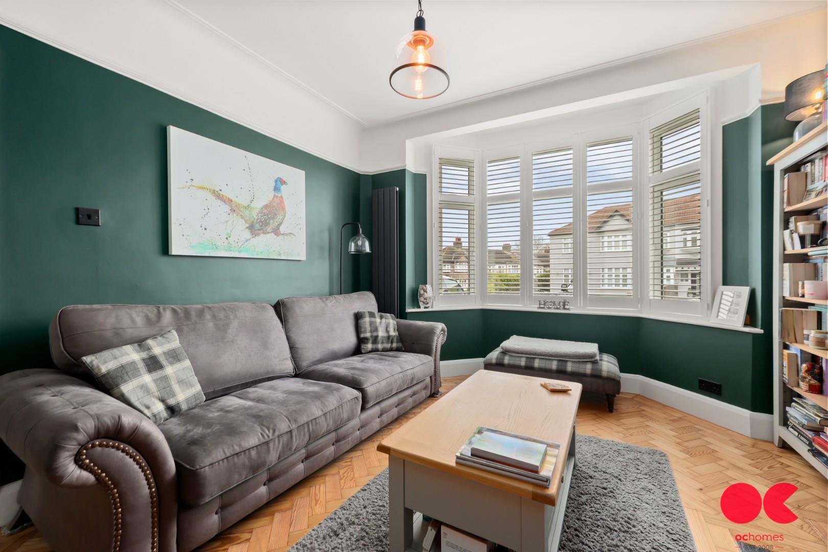 3 bed end of terrace house for sale in Carlton Road, Gidea Park  - Property Image 14