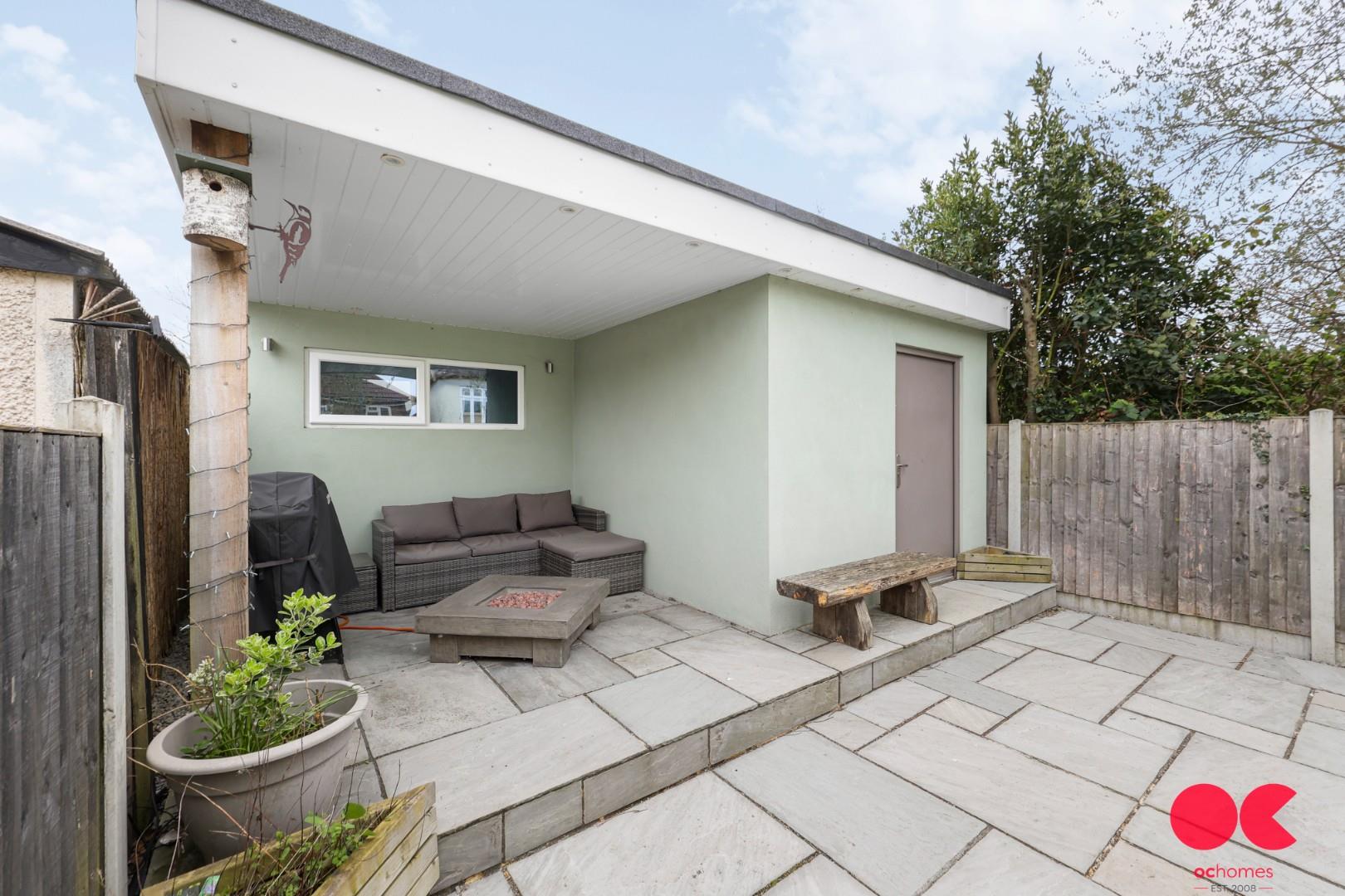 3 bed end of terrace house for sale in Carlton Road, Gidea Park  - Property Image 10