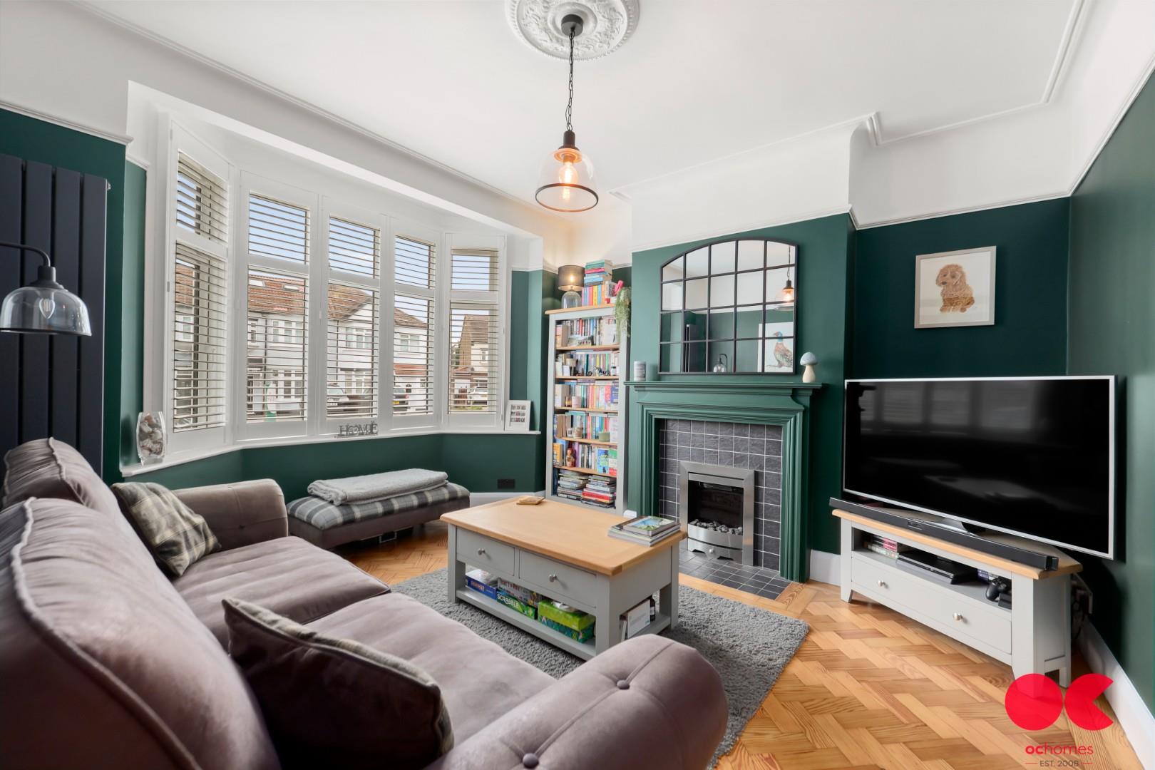 3 bed end of terrace house for sale in Carlton Road, Gidea Park