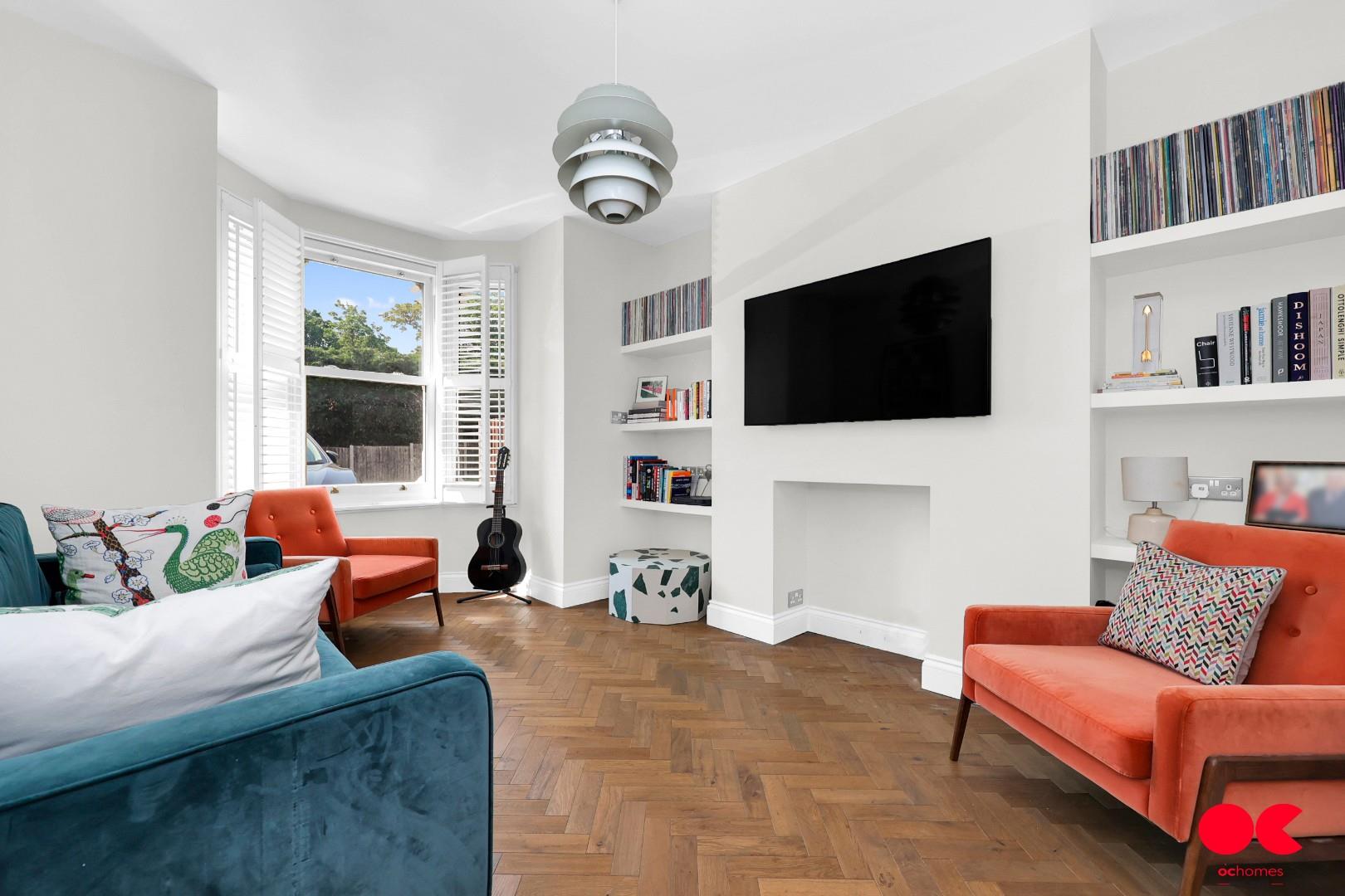 3 bed end of terrace house for sale in Brentwood Road, Gidea Park  - Property Image 3