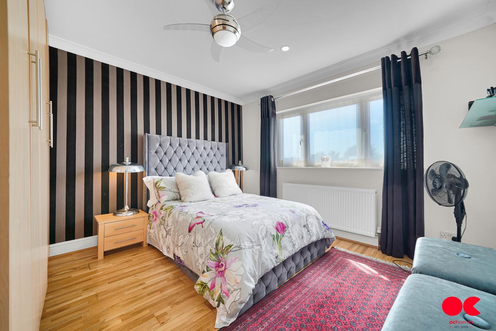 4 bed terraced house for sale in Cranley Drive, Newbury Park  - Property Image 8