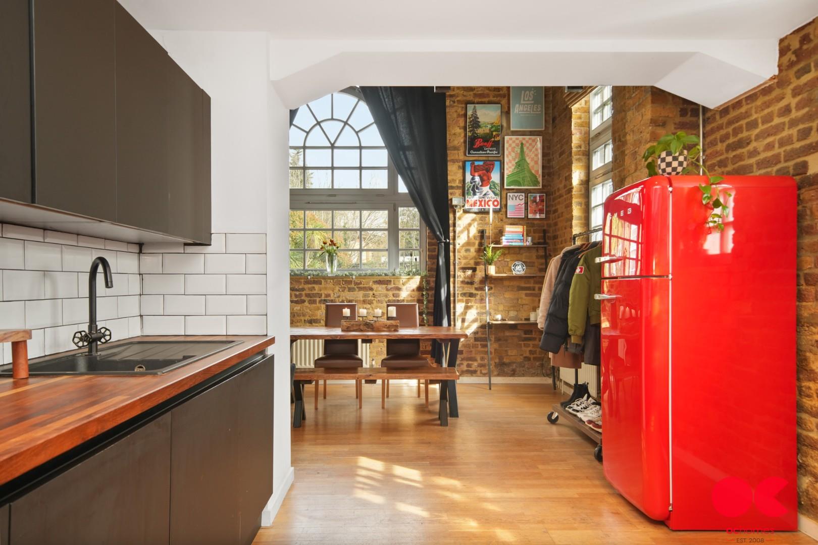 2 bed flat for sale in Kidman Close, Gidea Park  - Property Image 21