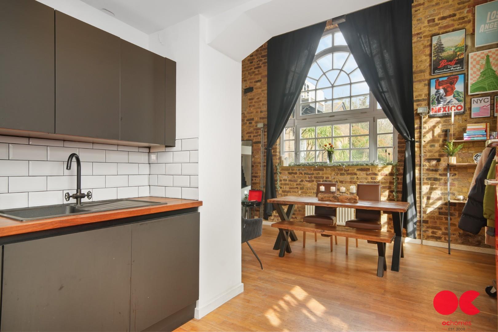 2 bed flat for sale in Kidman Close, Gidea Park  - Property Image 22