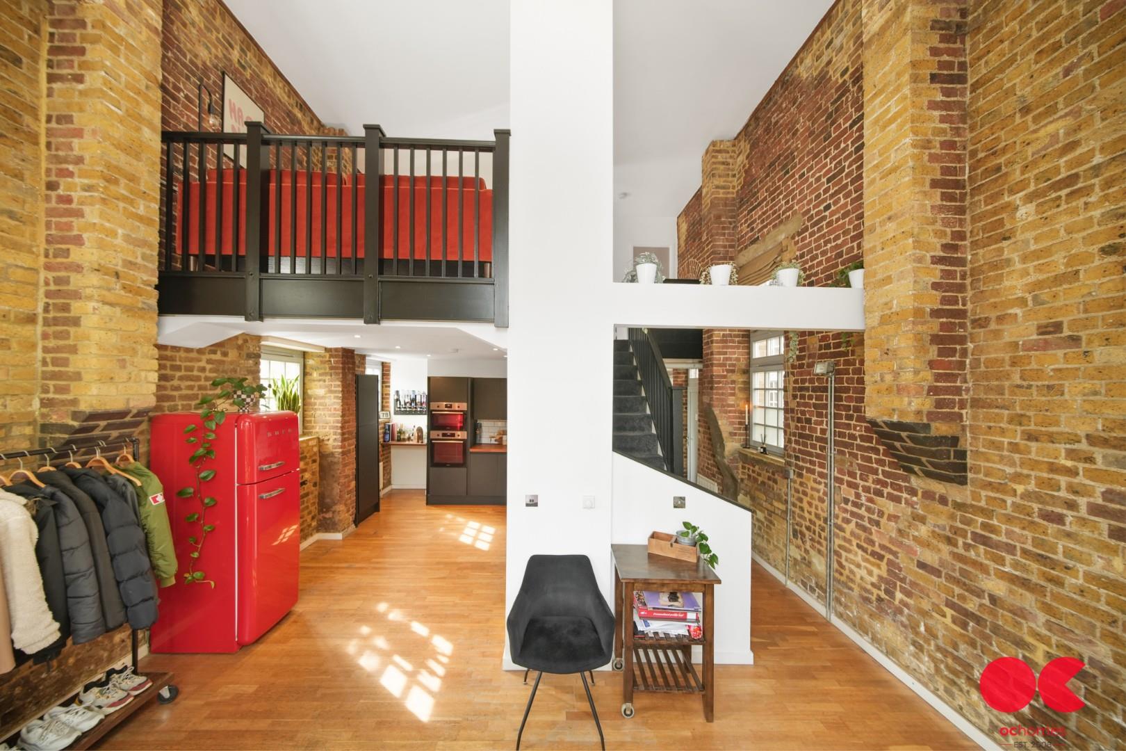 2 bed flat for sale in Kidman Close, Gidea Park  - Property Image 25