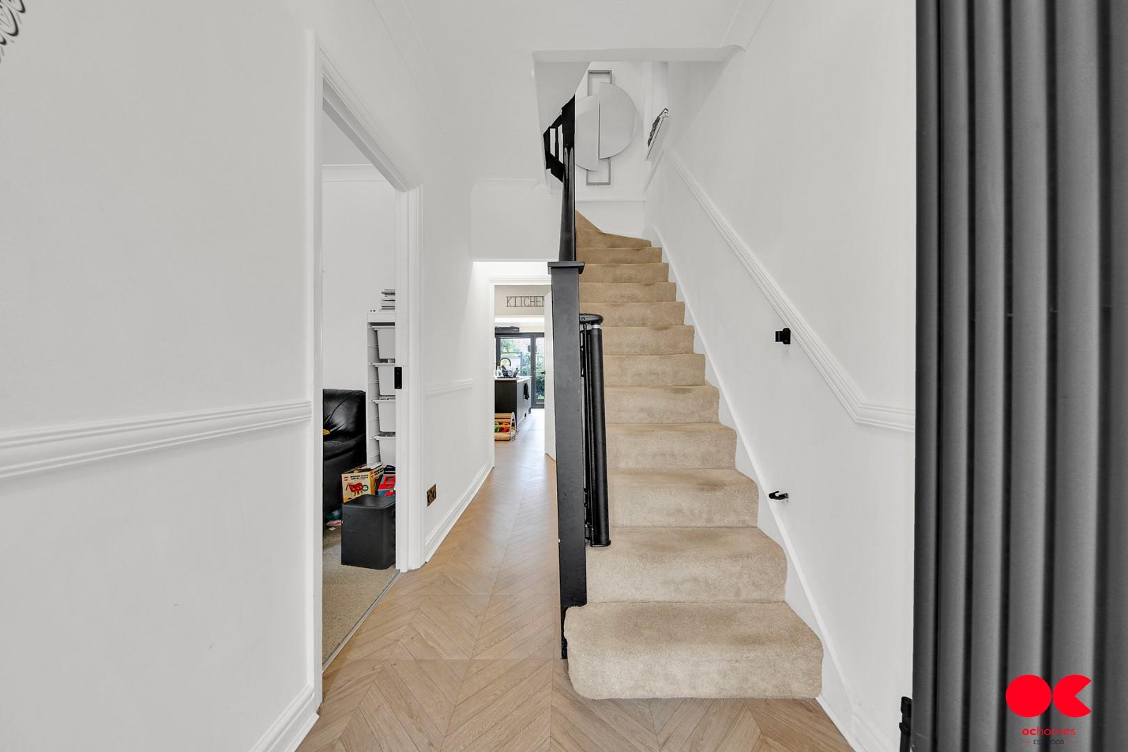 3 bed semi-detached house for sale in Hornchurch Road, Hornchurch  - Property Image 20