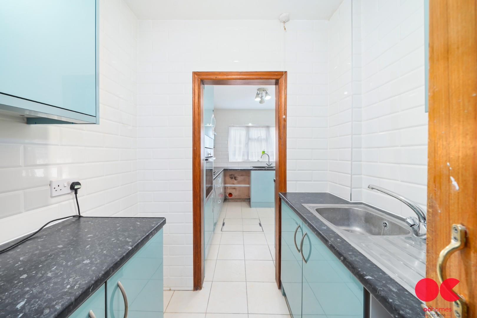 4 bed end of terrace house for sale in Linley Crescent, Romford  - Property Image 16