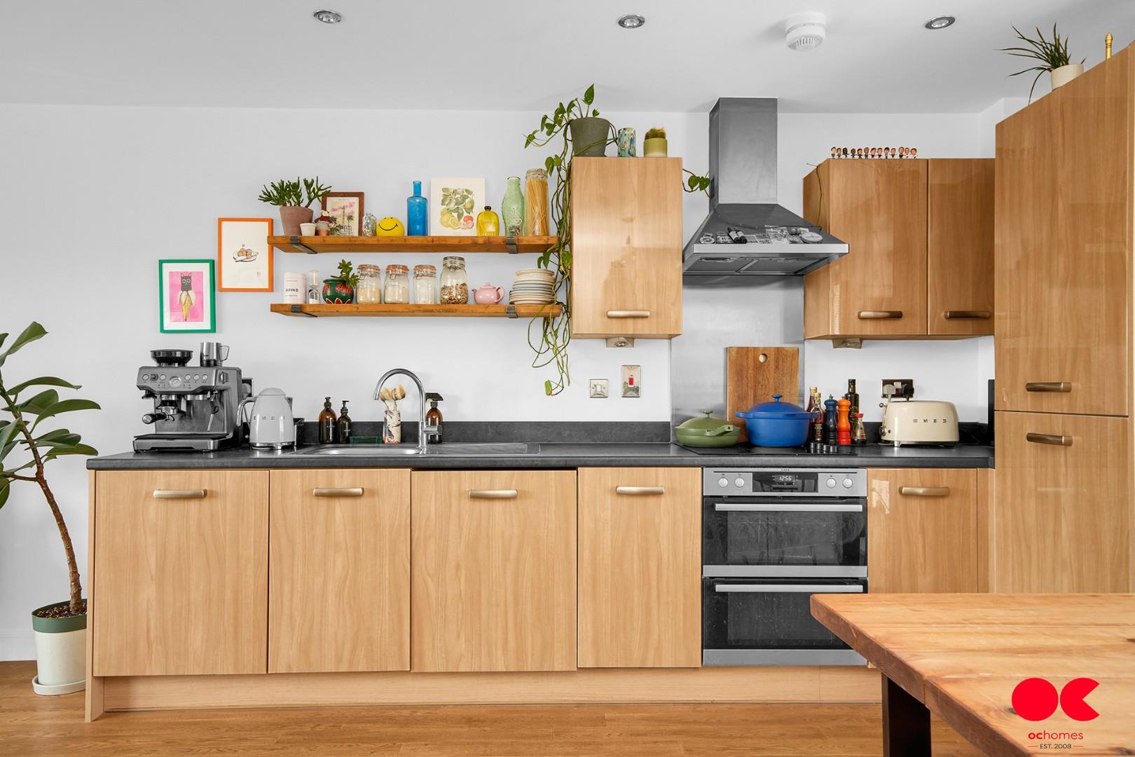 2 bed flat for sale in Maxwell Road, Romford  - Property Image 26