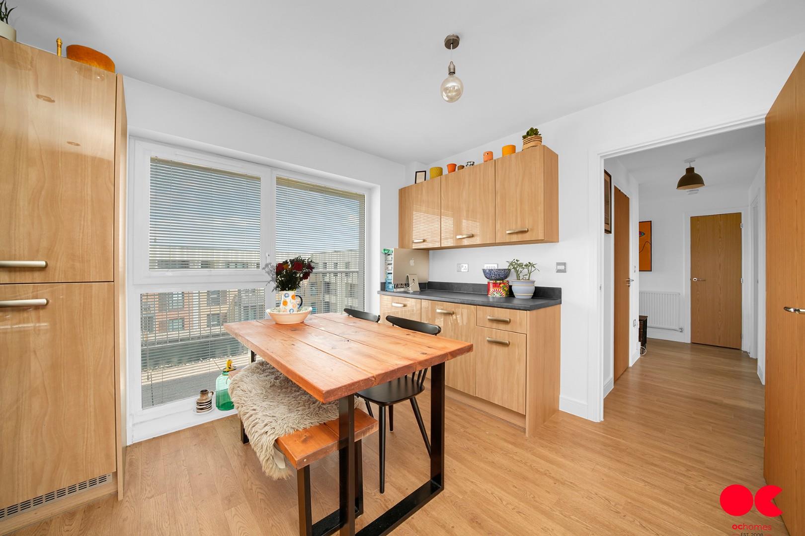 2 bed flat for sale in Maxwell Road, Romford  - Property Image 22