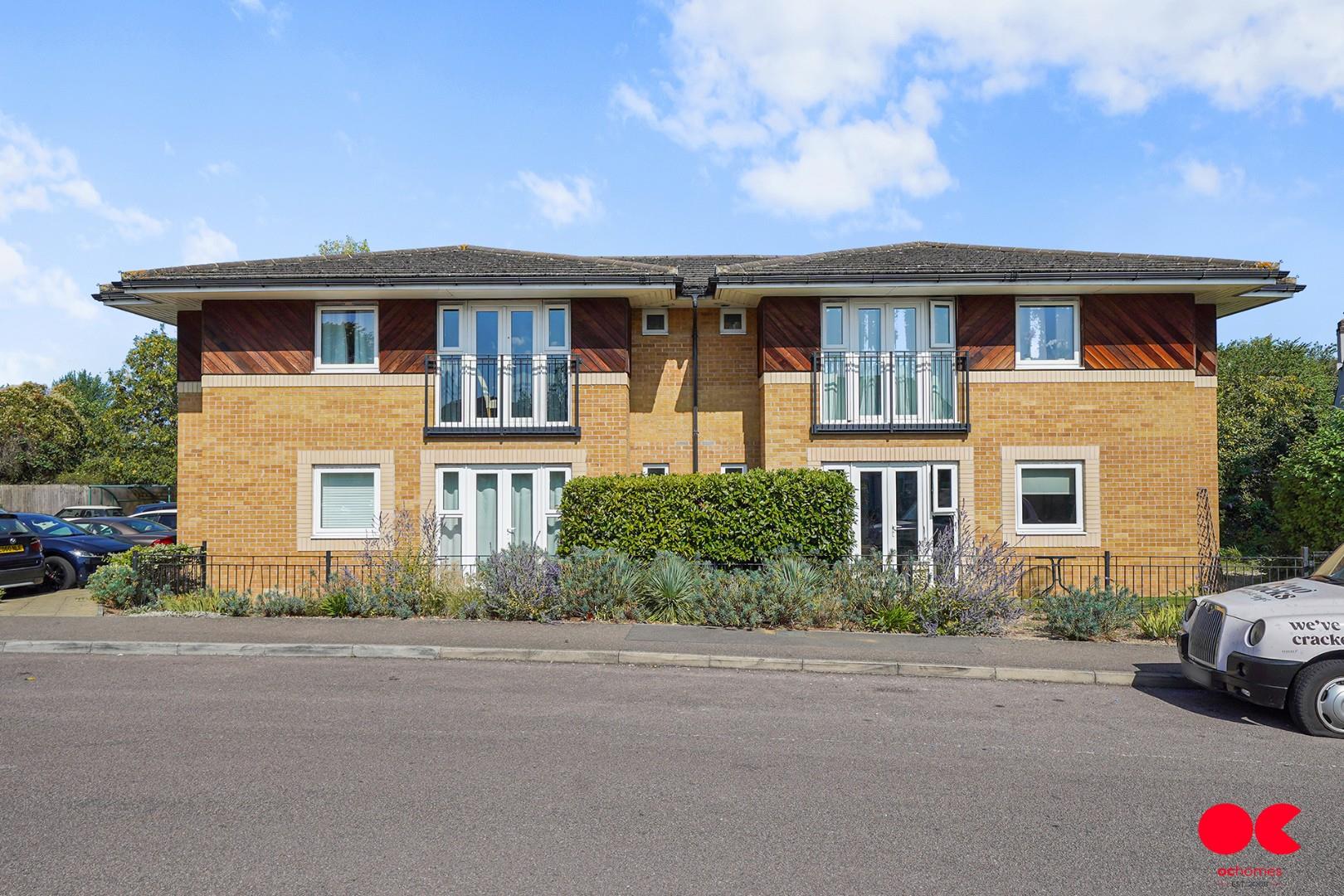 2 bed flat for sale in Stafford Avenue, Hornchurch  - Property Image 1