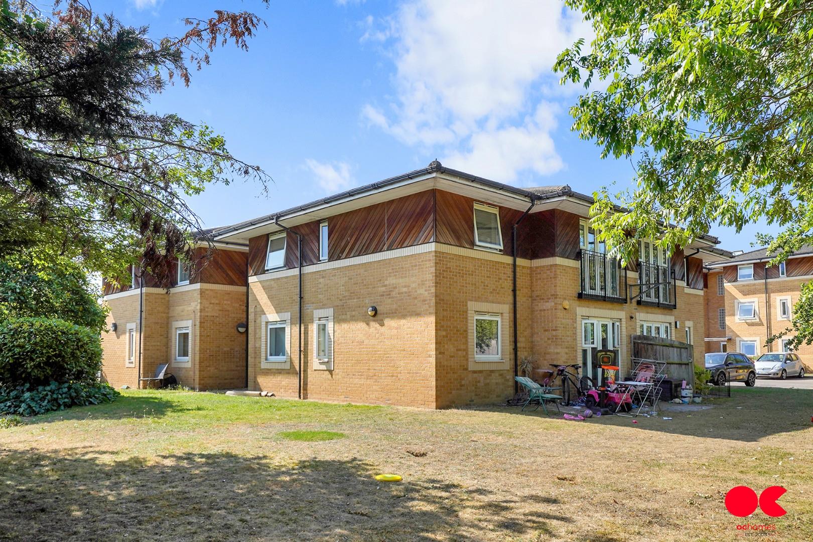 2 bed flat for sale in Stafford Avenue, Hornchurch  - Property Image 18