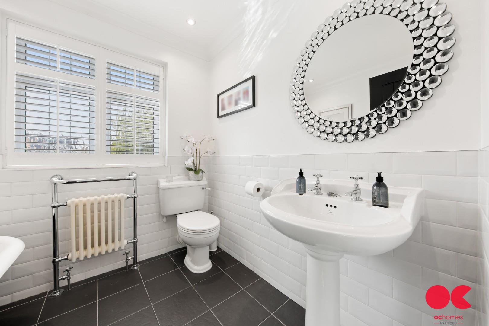 4 bed semi-detached house for sale in Woodlands Road, Romford  - Property Image 25