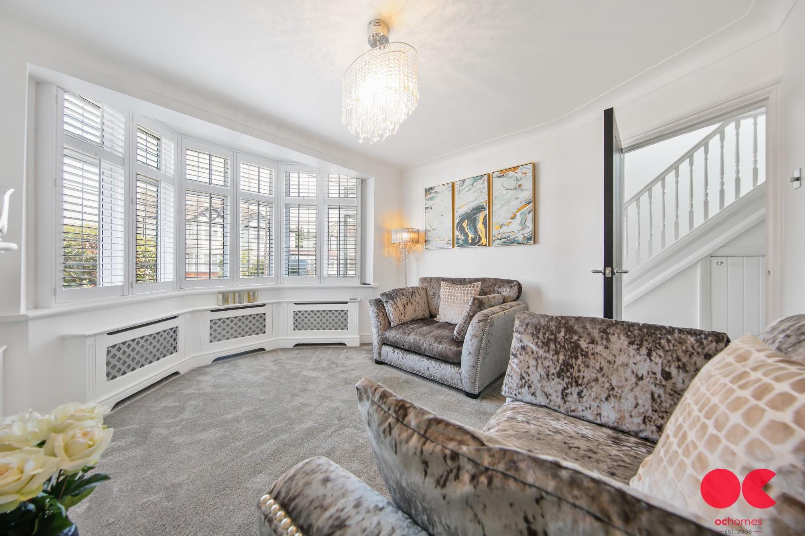 4 bed semi-detached house for sale in Woodlands Road, Romford  - Property Image 8