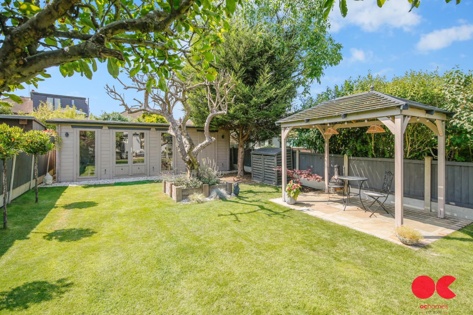 4 bed semi-detached house for sale in Woodlands Road, Romford  - Property Image 38