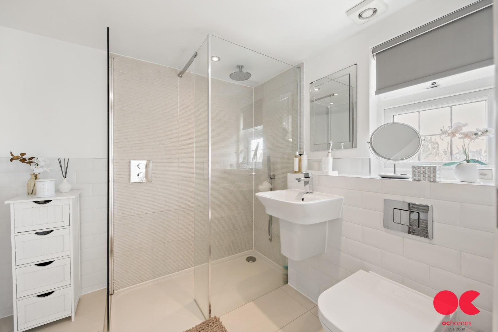 4 bed semi-detached house for sale in Woodlands Road, Romford  - Property Image 23