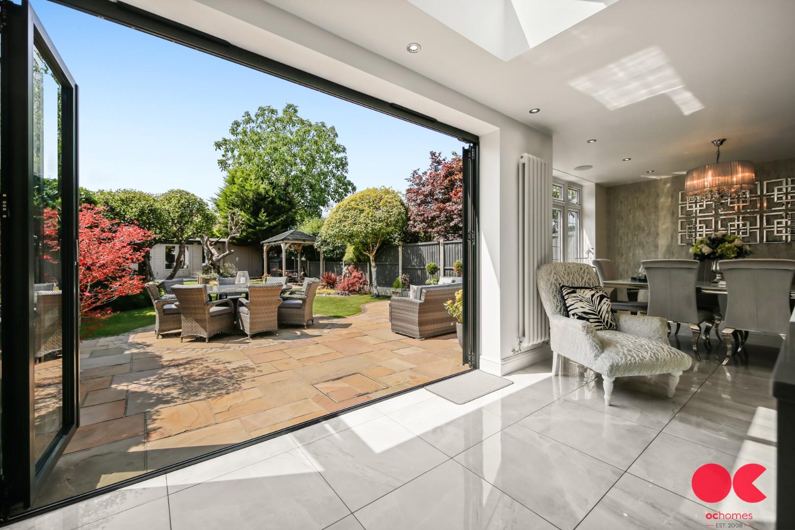 4 bed semi-detached house for sale in Woodlands Road, Romford  - Property Image 37