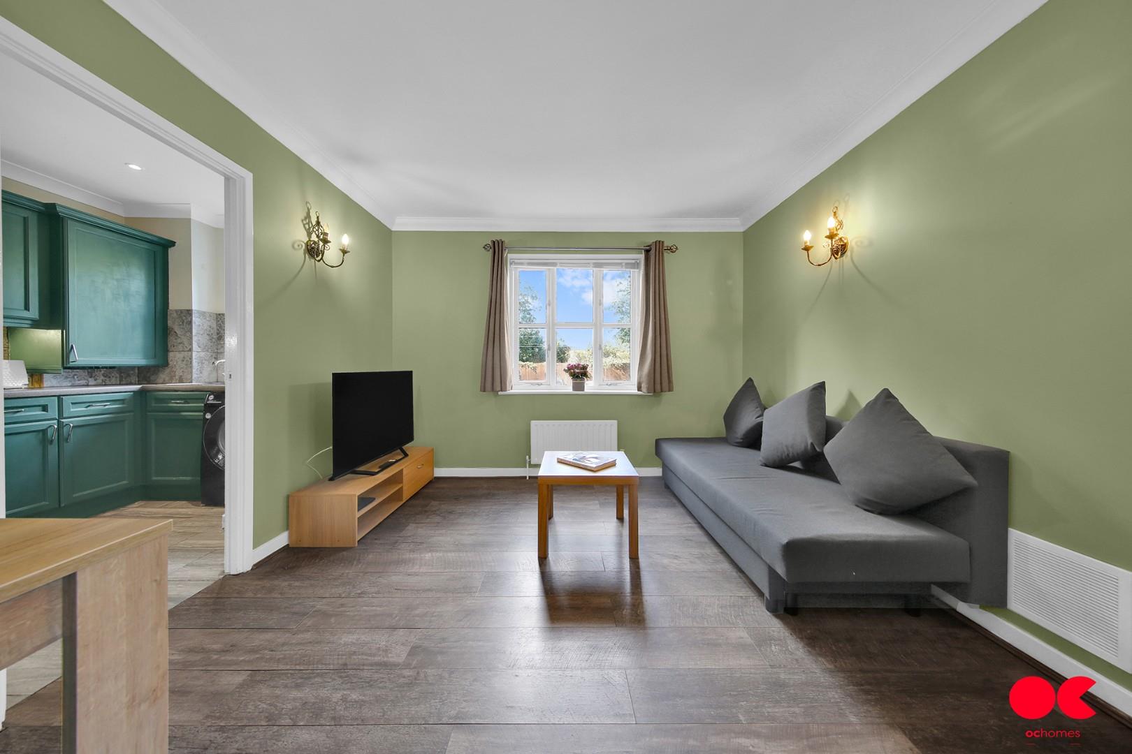 2 bed flat for sale in Monkwood Close, Romford  - Property Image 13