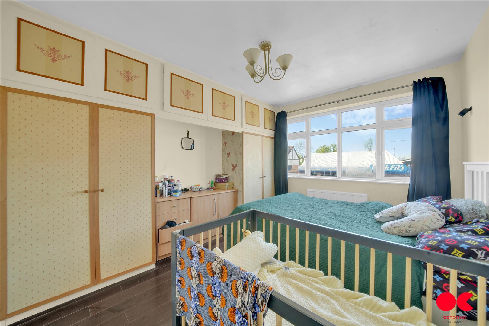3 bed terraced house for sale in Ardleigh Green Road, Hornchurch  - Property Image 5