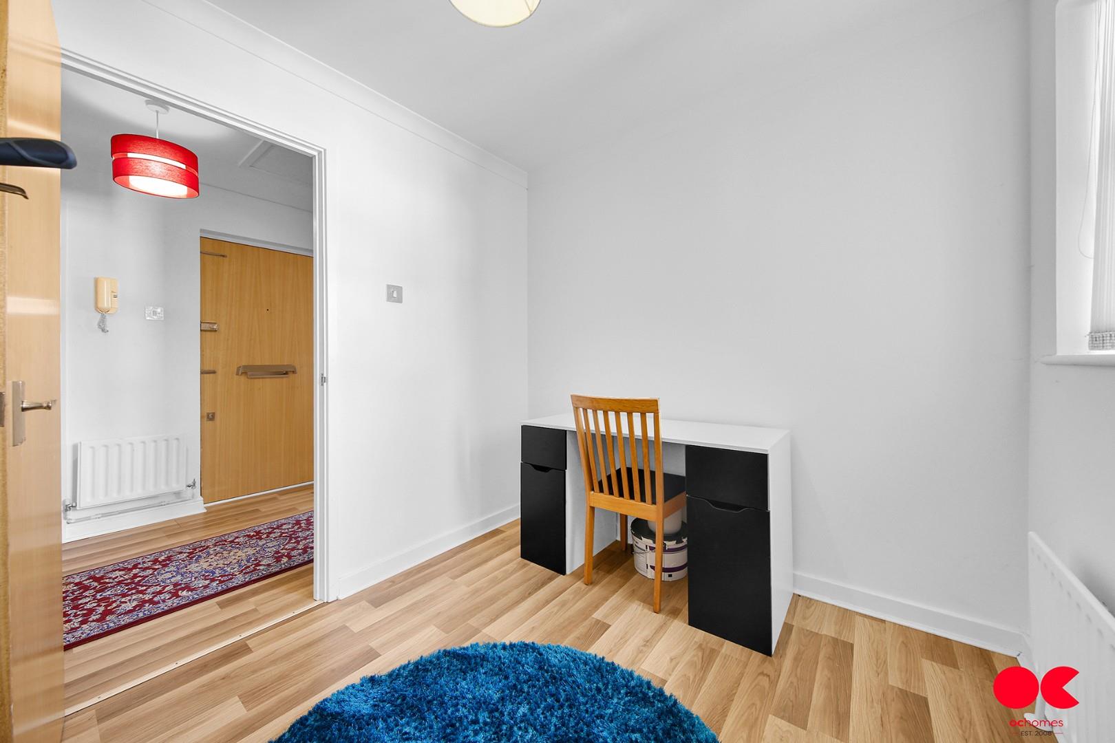 2 bed flat for sale in Monkwood Close, Romford  - Property Image 17